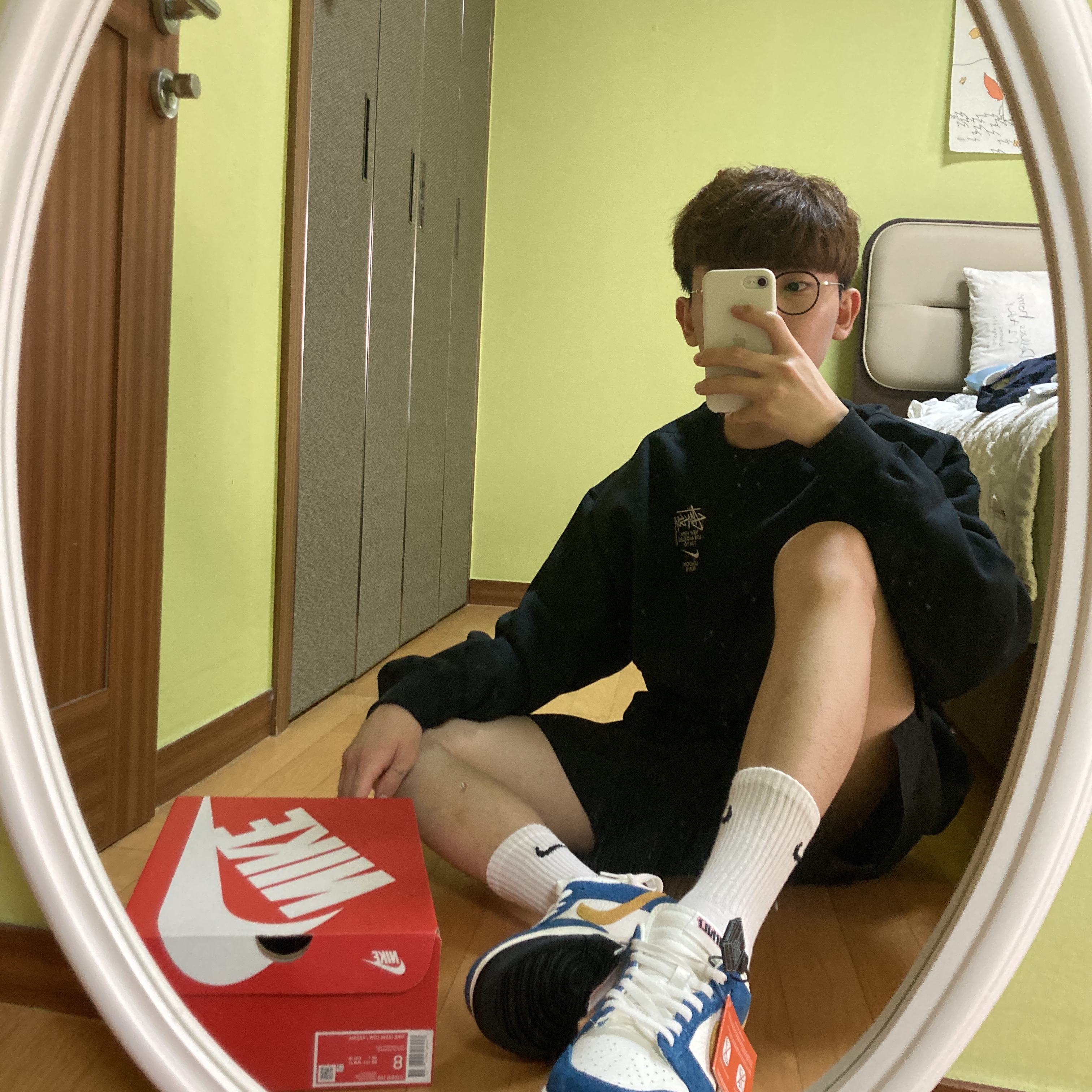 Nike x Kasina Dunk Low 80's Bus, Nike x Stussy NRG ZR Fleece Crewneck Black - US/EU 착용 스타일