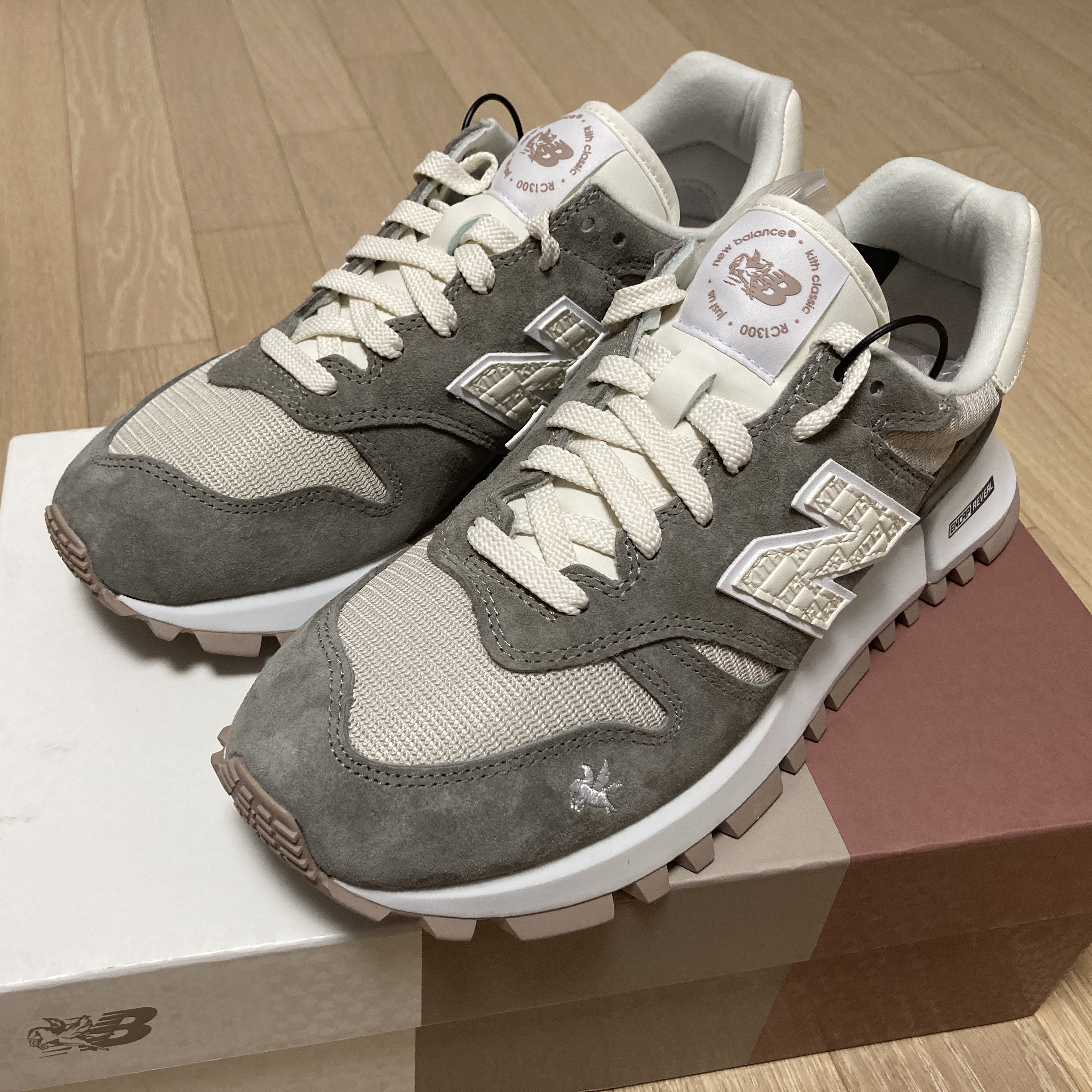 New Balance x Kith R_C 1300 10th Anniversary Elephant Skin 착용 스타일
