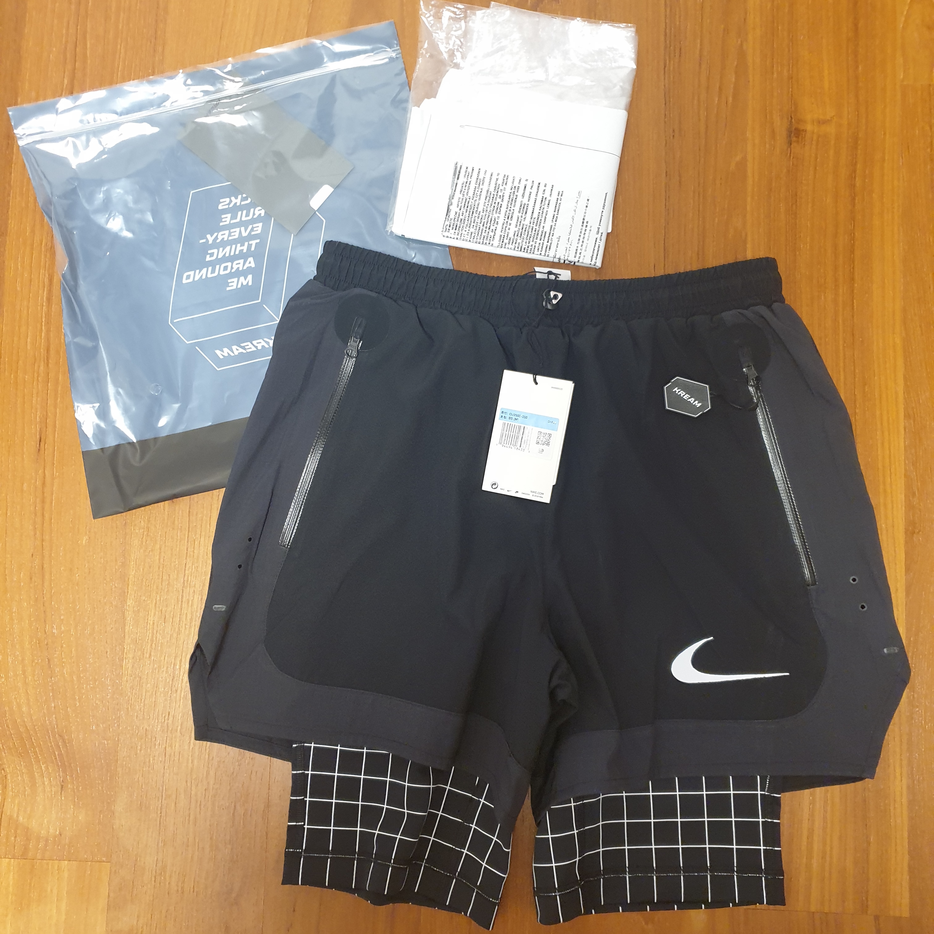 Nike x Off-White NRG Shorts Black 착용 스타일
