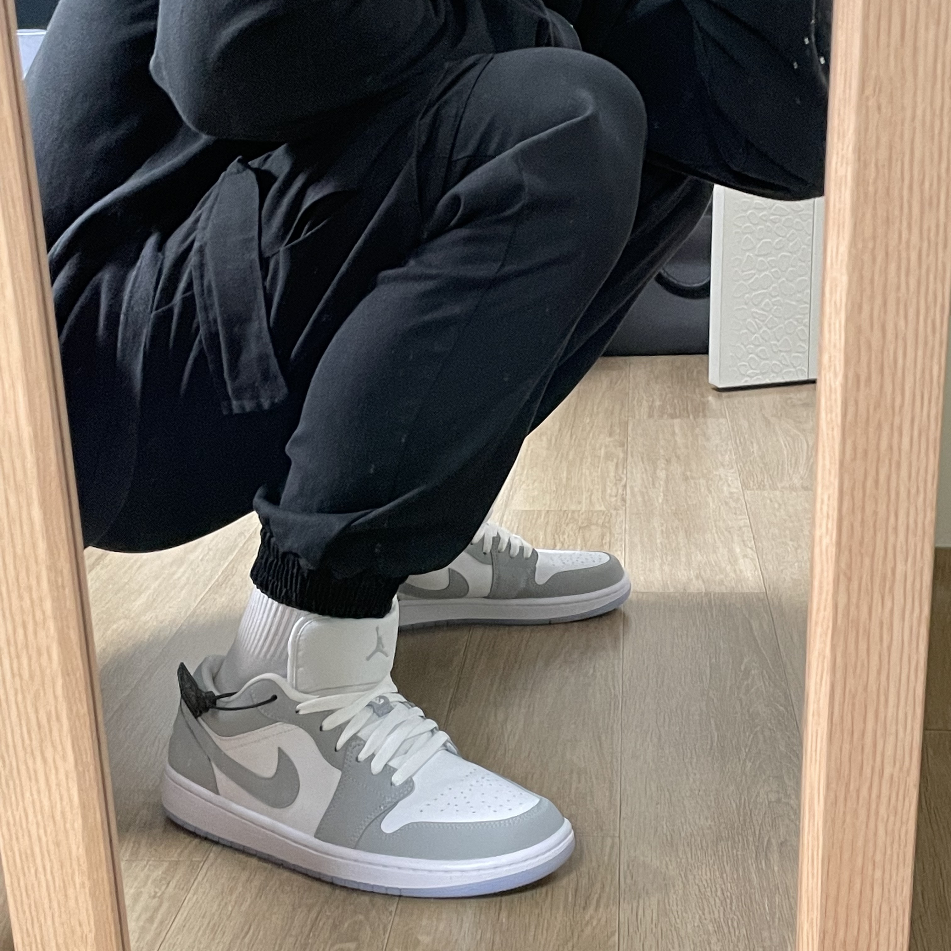 (W) Jordan 1 Low White Wolf Grey 착용 스타일