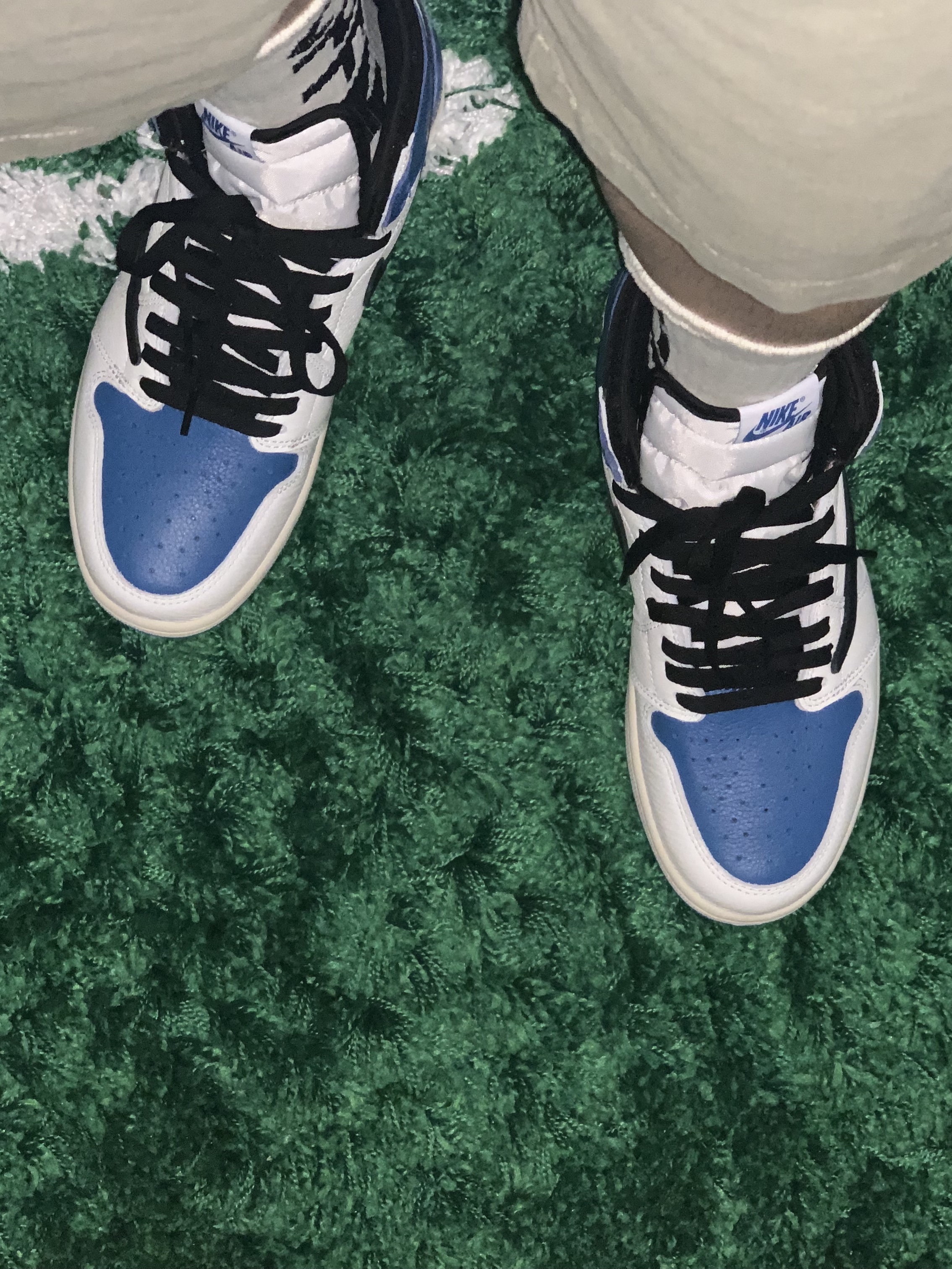 Jordan 1 x Travis Scott x Fragment Retro High OG SP Military Blue, Nike x Matthew M Williams NRG Socks White 착용 스타일 - 4