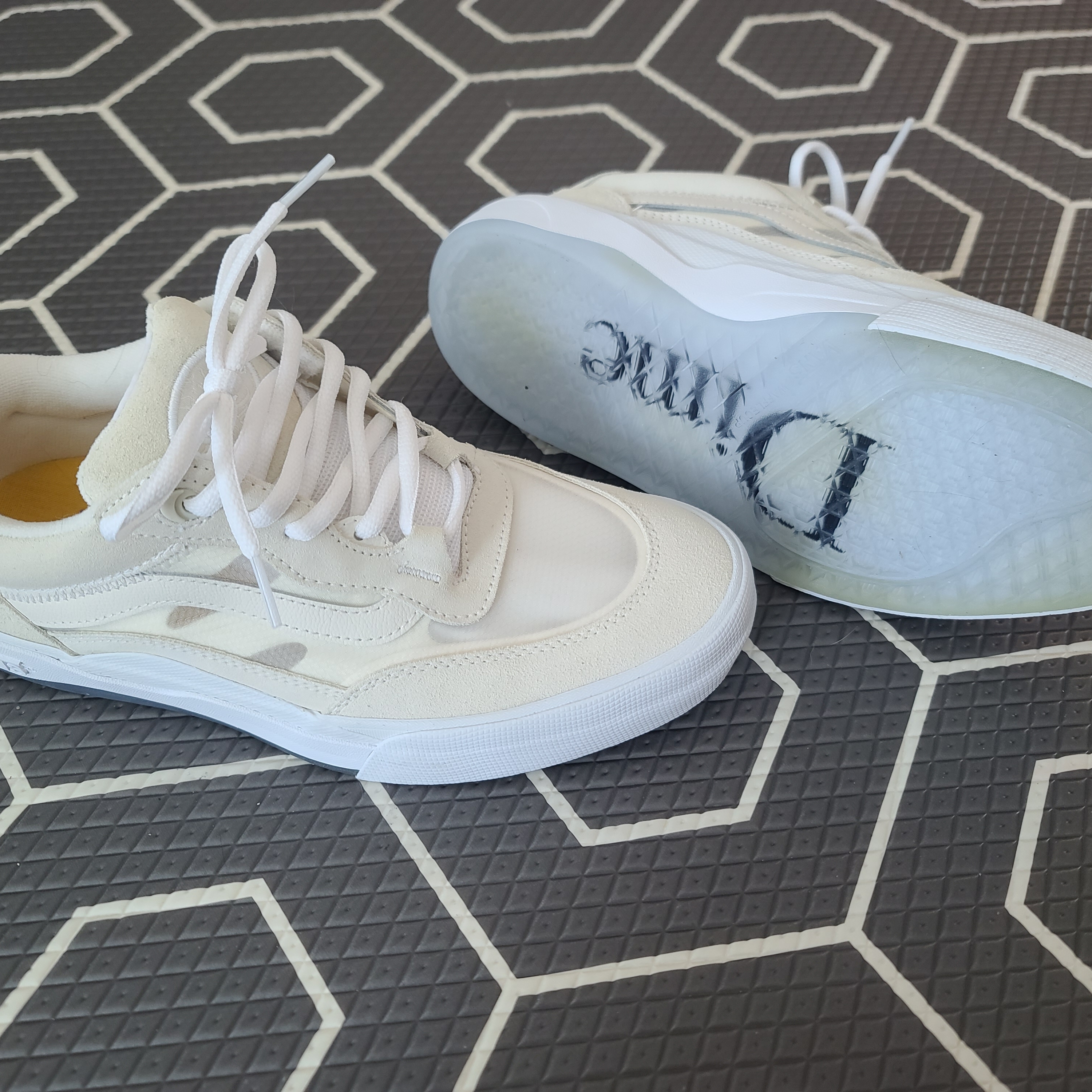 Vans x Dime Wayvee Egret 착용 스타일 - 5
