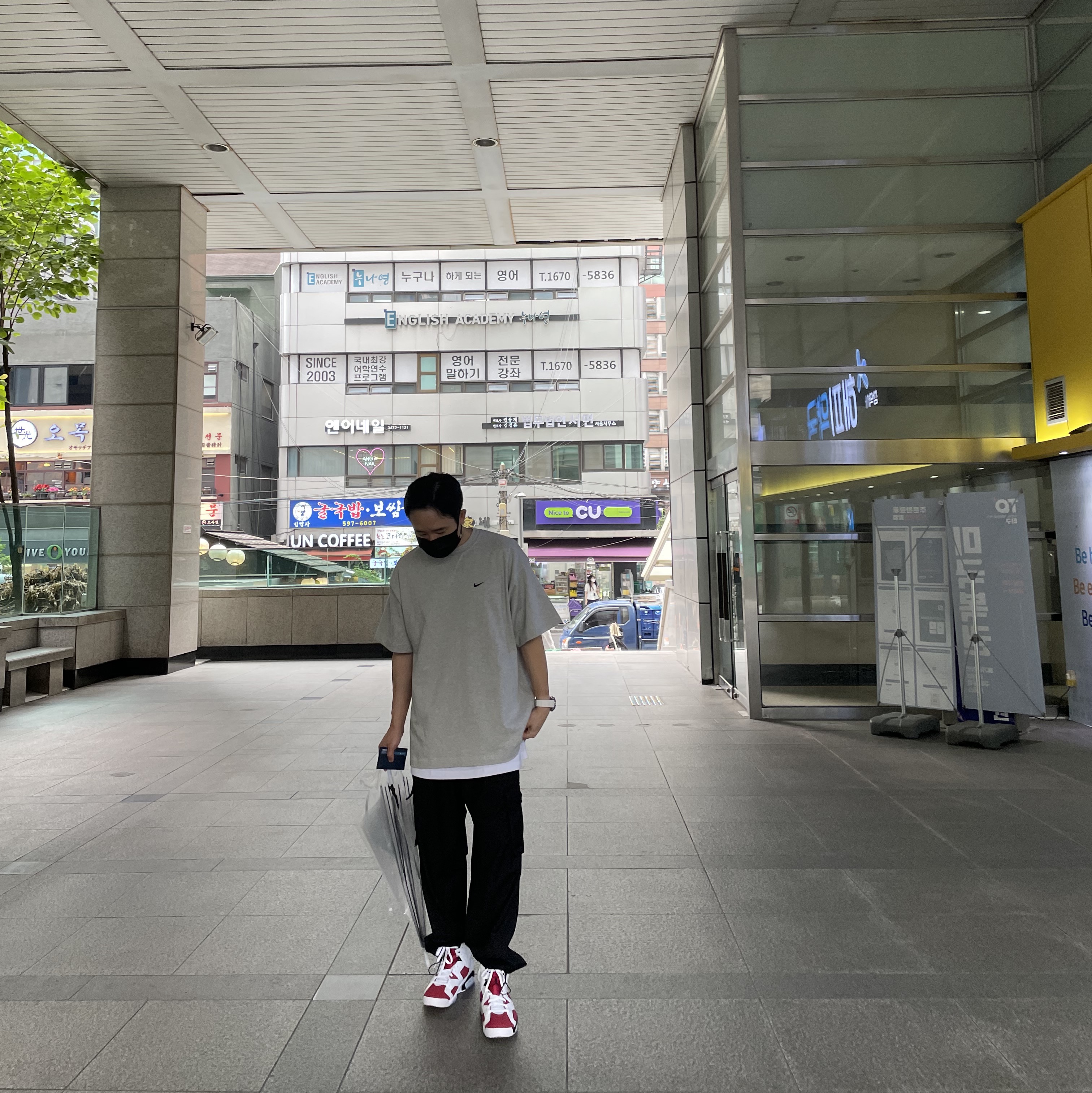 Nike x Kim Jones Oversized T-Shirt Grey Heather - US/EU, Jordan 6 Retro Carmine 2021 착용 스타일 - 3