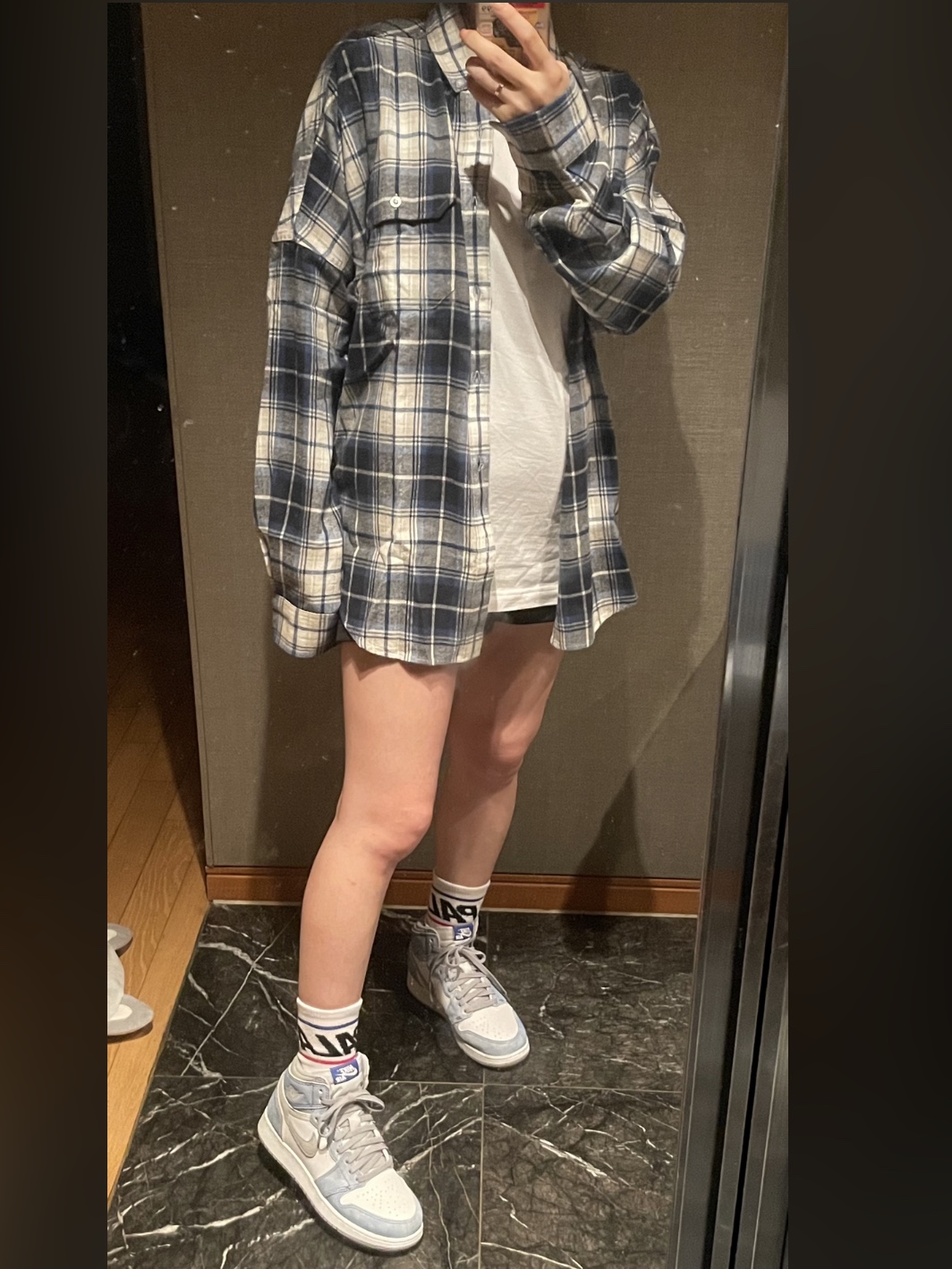 Palace Lumber Yak Shirt Blue White - 20FW, Palace Tri-Flag T-Shirt White - 21SS 착용 스타일 - 1
