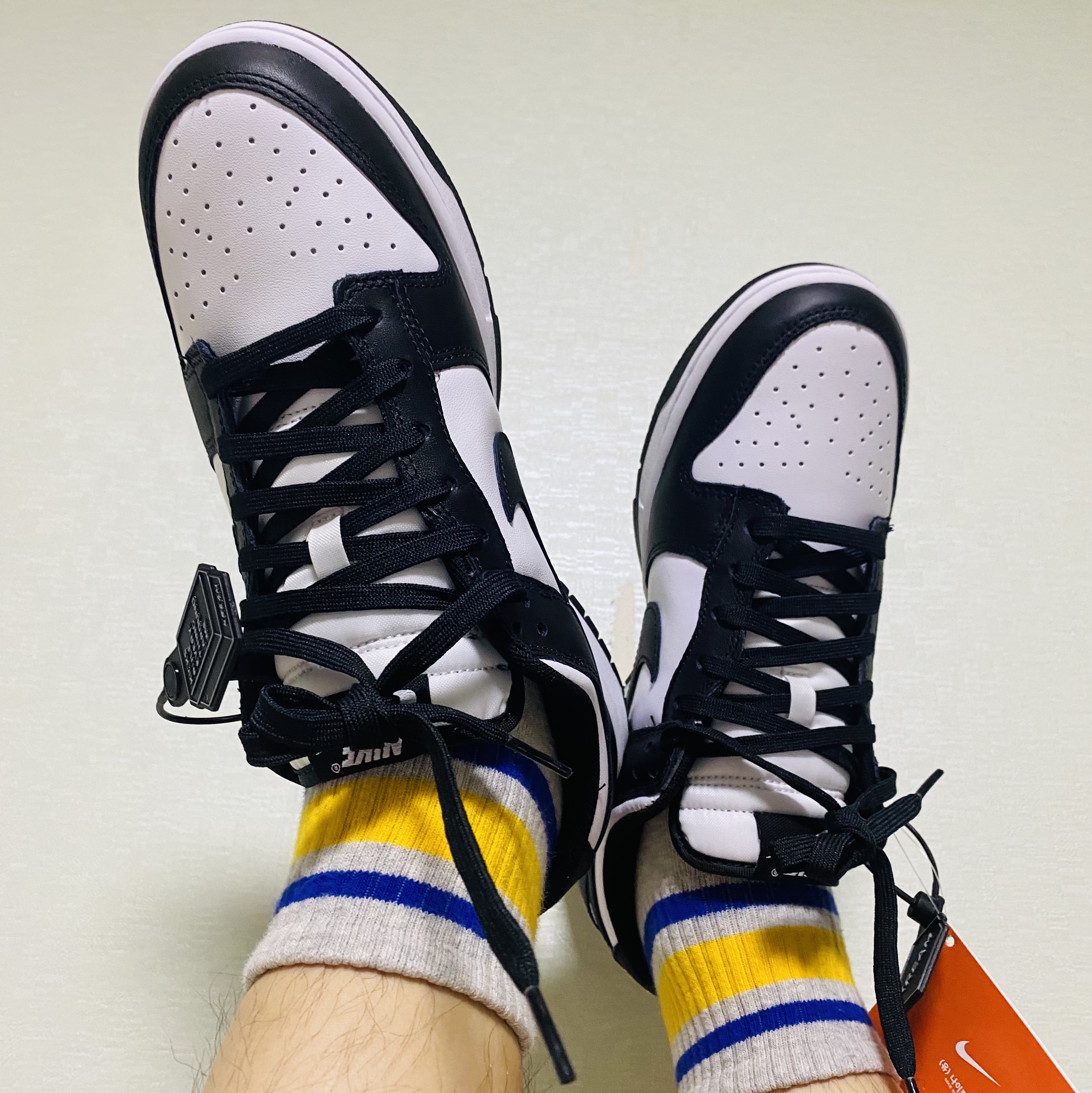 Nike Dunk Low Retro Black 착용 스타일 - 3