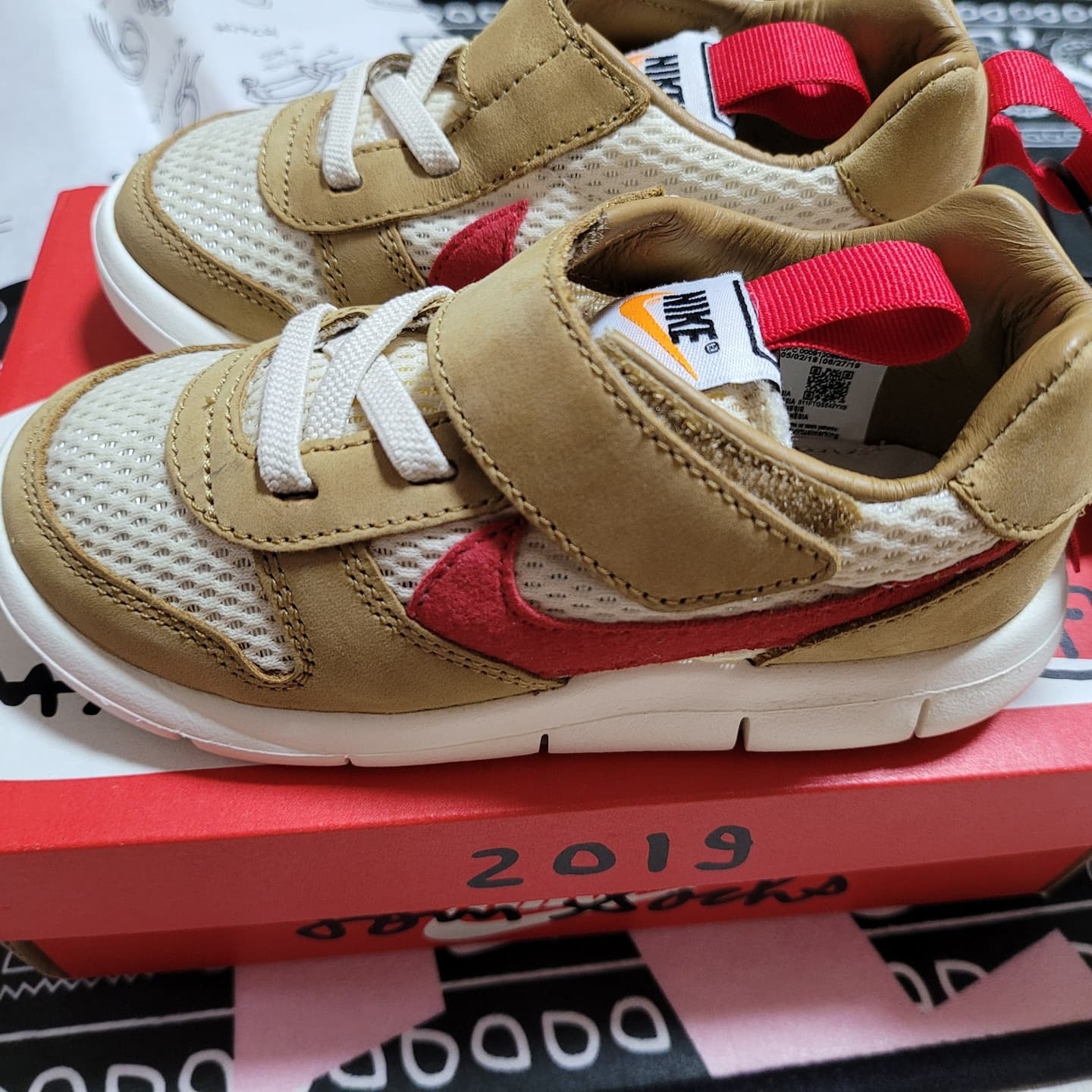 (TD) Nike x Tom Sachs Mars Yard, Nike x Tom Sachs Mars Yard Shoe 2.0 Space Camp 착용 스타일 - 2