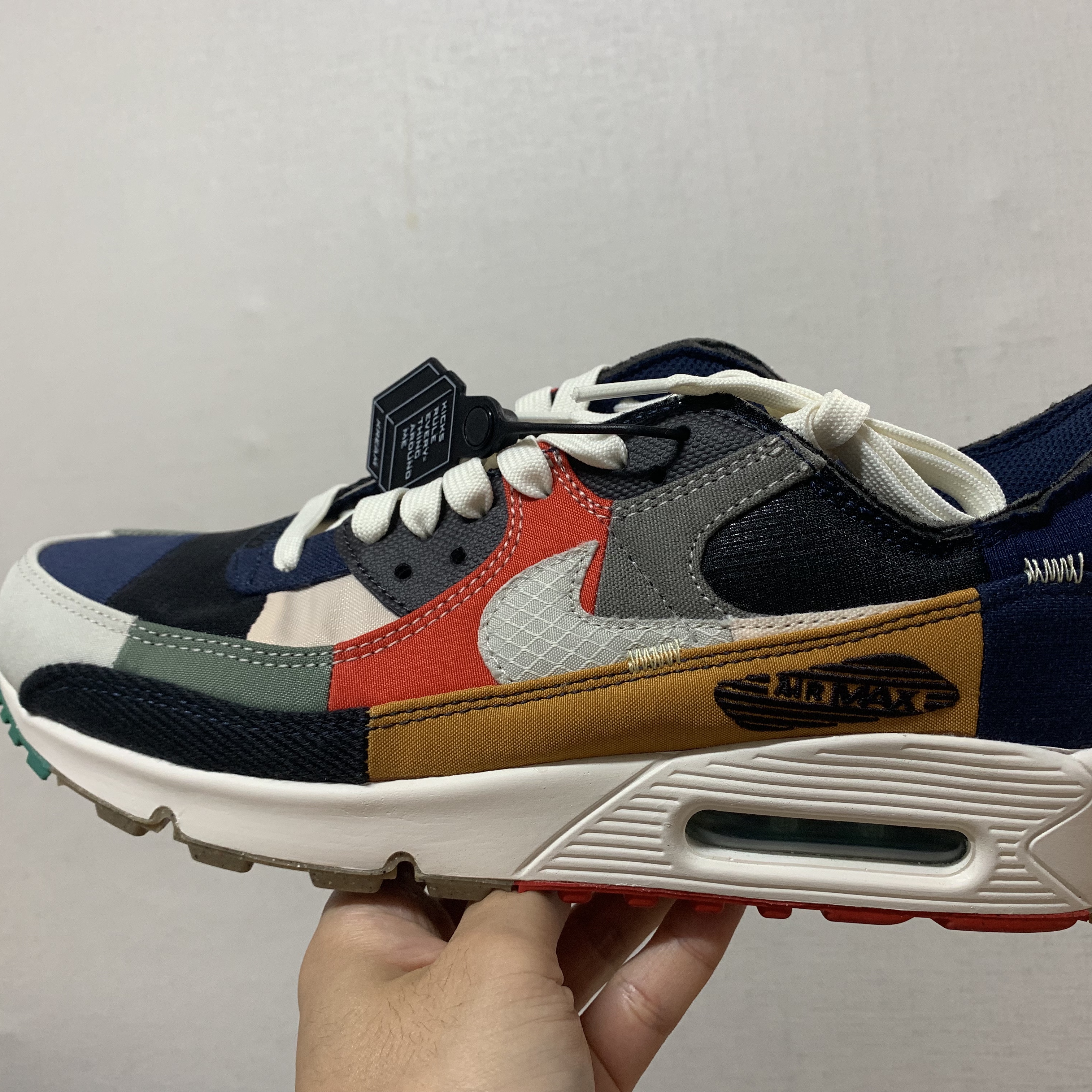 (W) Nike Air Max 90 QS Scrap 착용 스타일