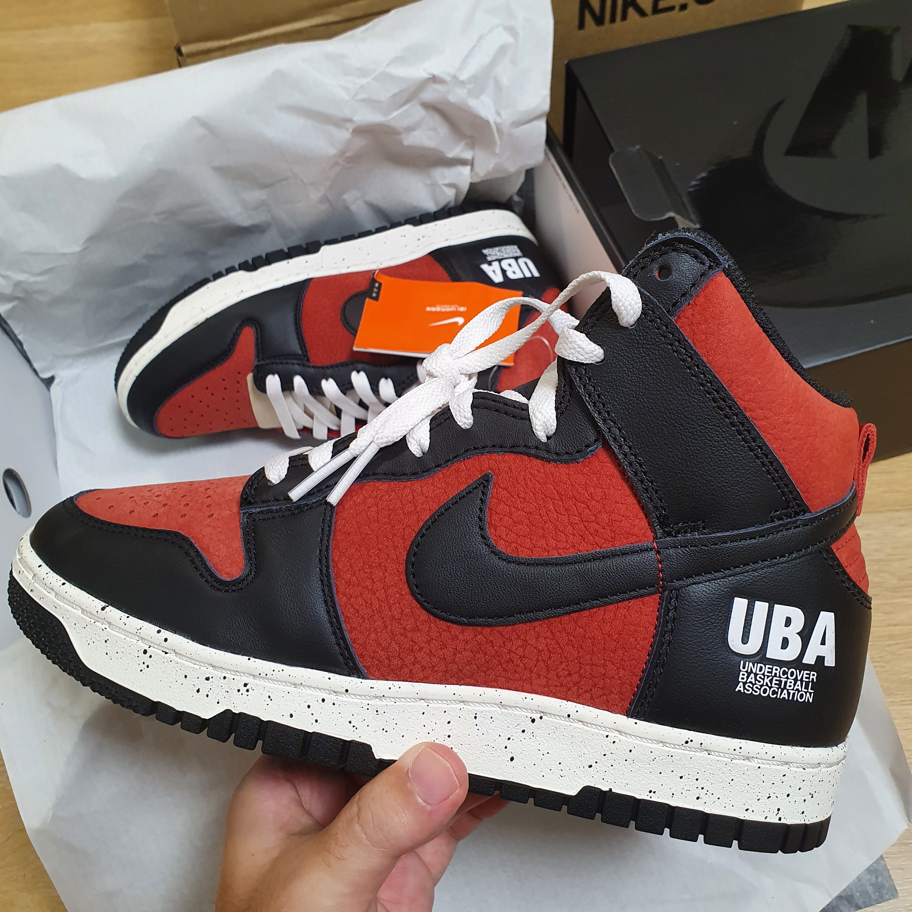 Nike x Undercover Dunk High 1985 Gym Red 착용 스타일 - 2