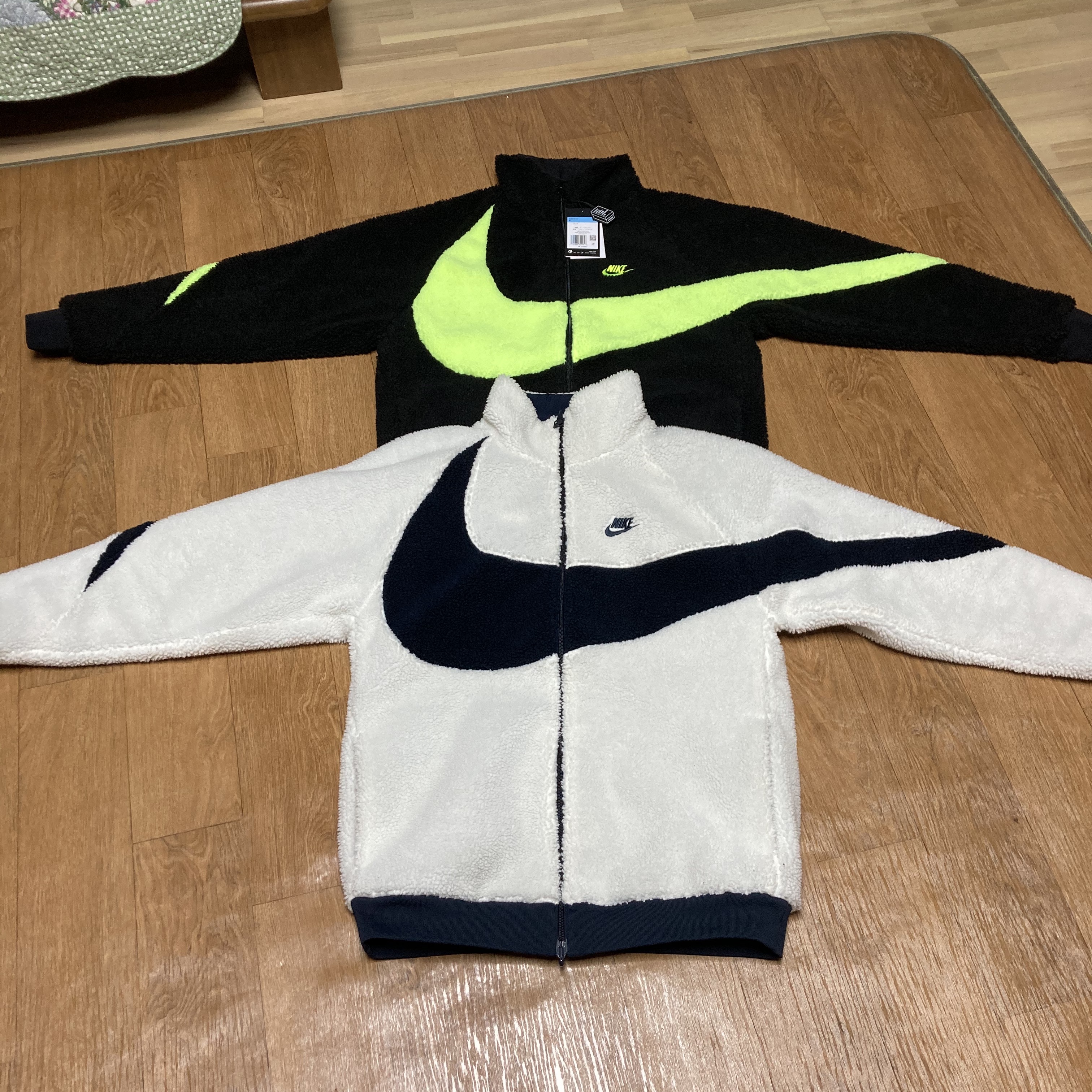 Nike Big Swoosh Full Zip Jacket Black Volt, Nike Big Swoosh Full Zip Jacket White Navy 착용 스타일