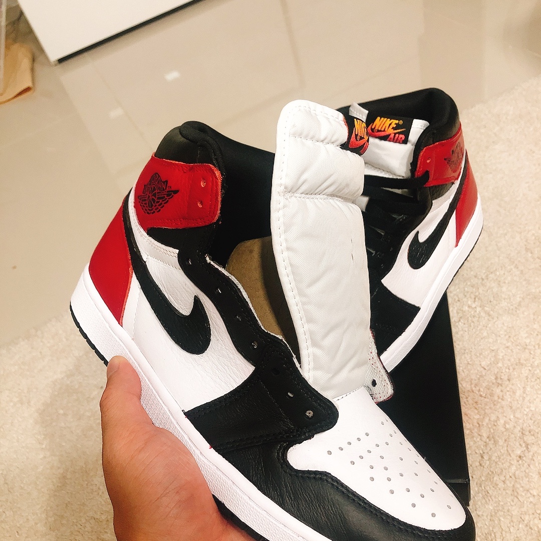 Jordan 1 Retro High OG Light Fusion Red 착용 스타일 - 1