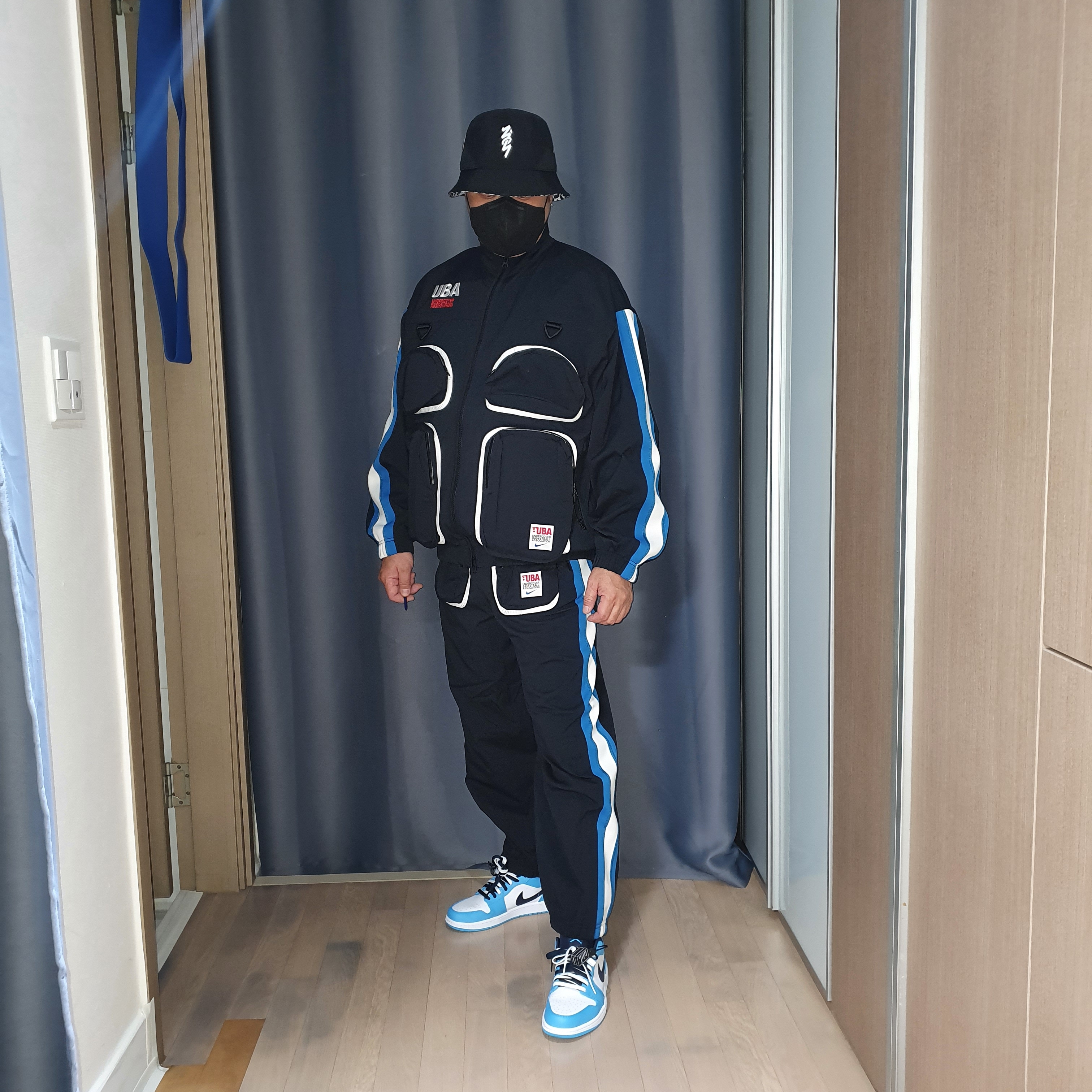 Nike x Undercover NRG Track Suit Black - Asia, Jordan 1 Low Dark Powder Blue 착용 스타일 - 1