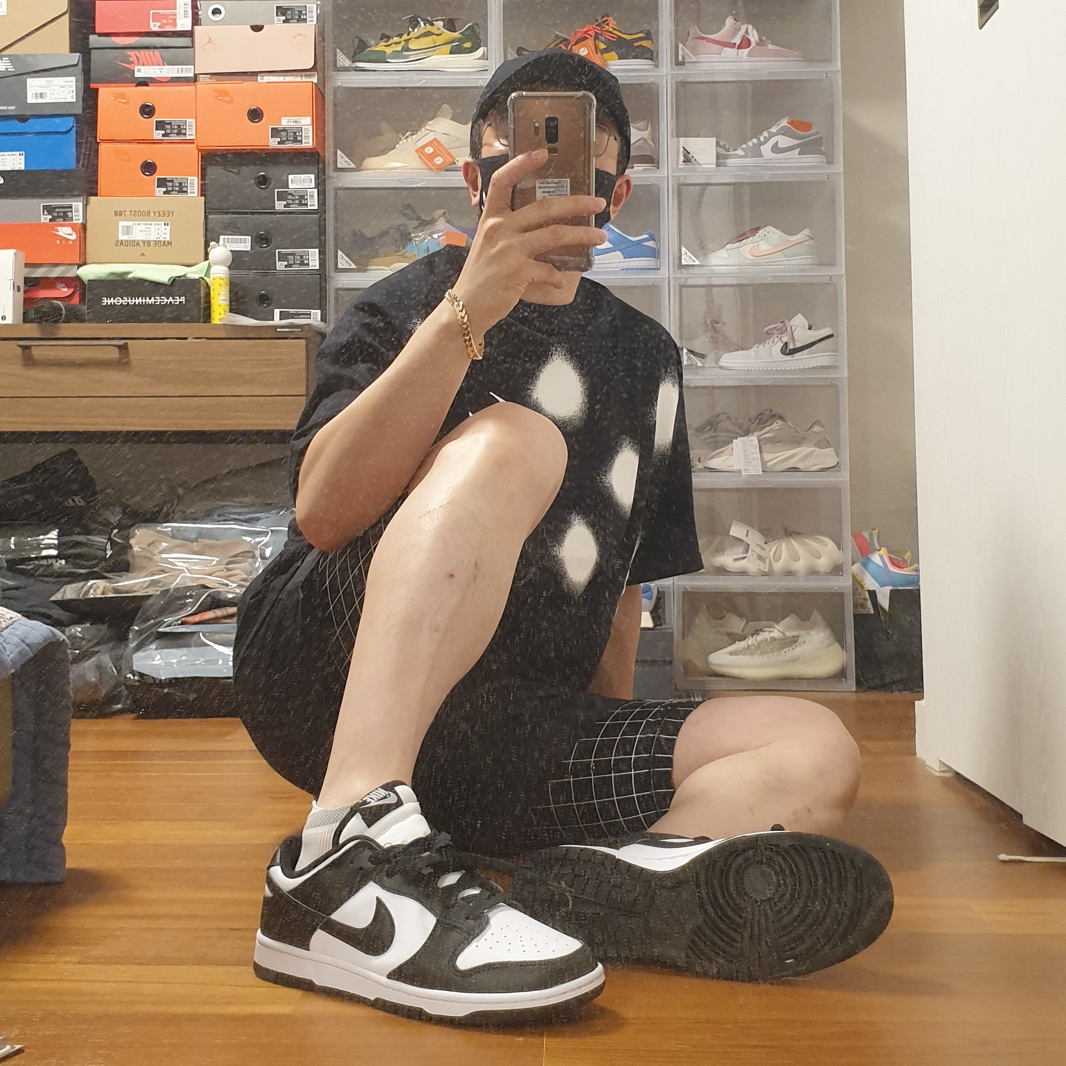Nike x Off-White NRG Short Sleeve T-Shirt Black, Nike x Off-White NRG Shorts Black 착용 스타일 - 4