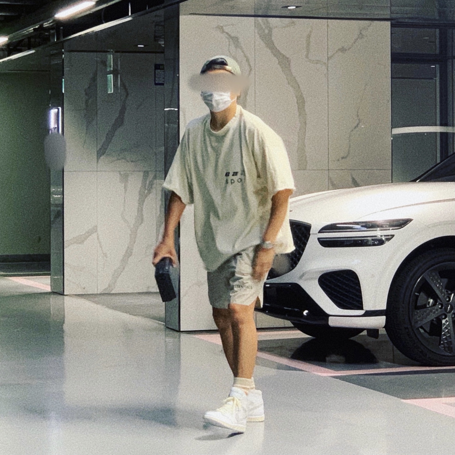 Jordan 1 High 85 Neutral Grey 착용 스타일 - 1