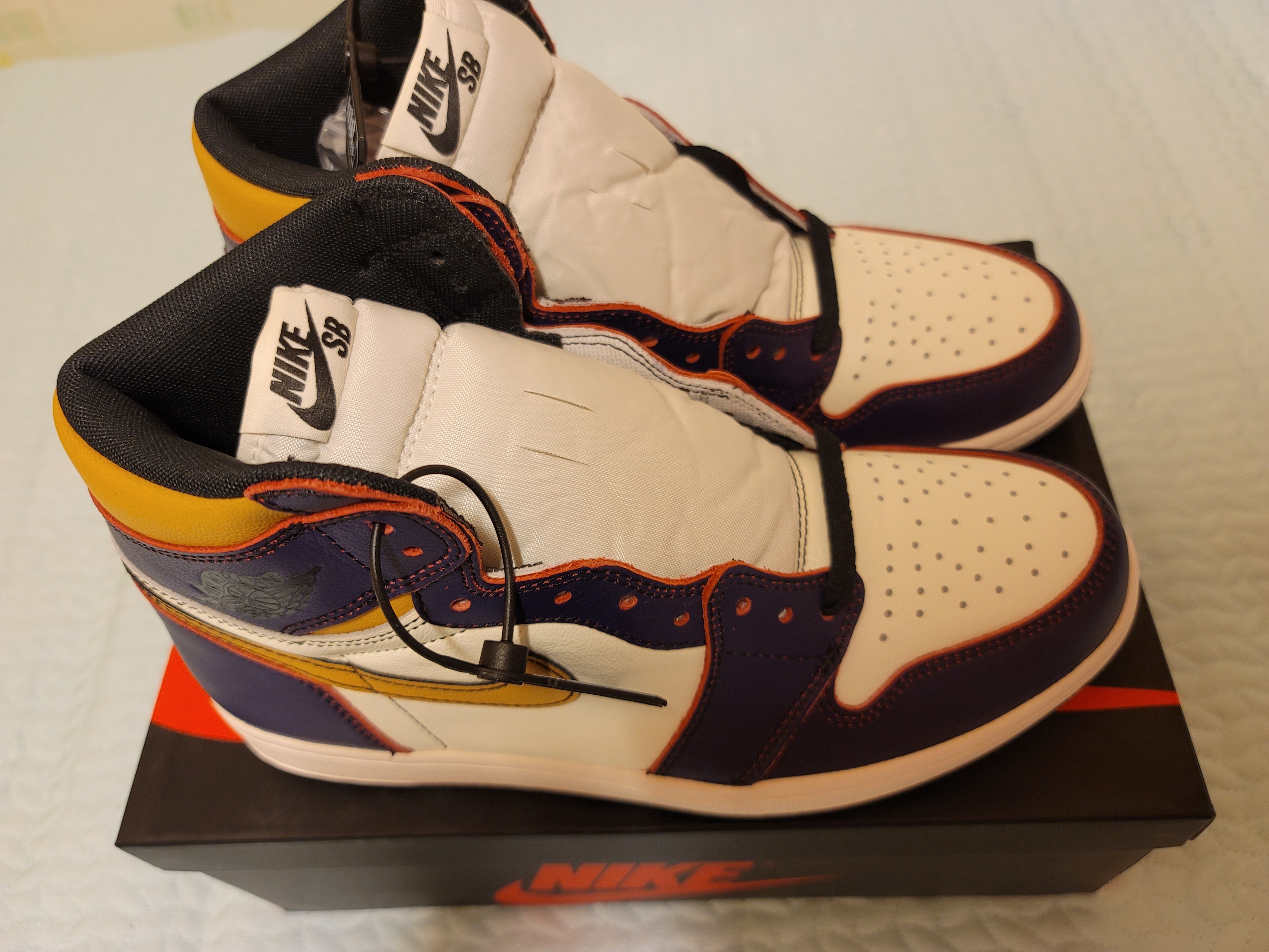 Jordan 1 Retro High OG Defiant SB LA to Chicago 착용 스타일 - 1