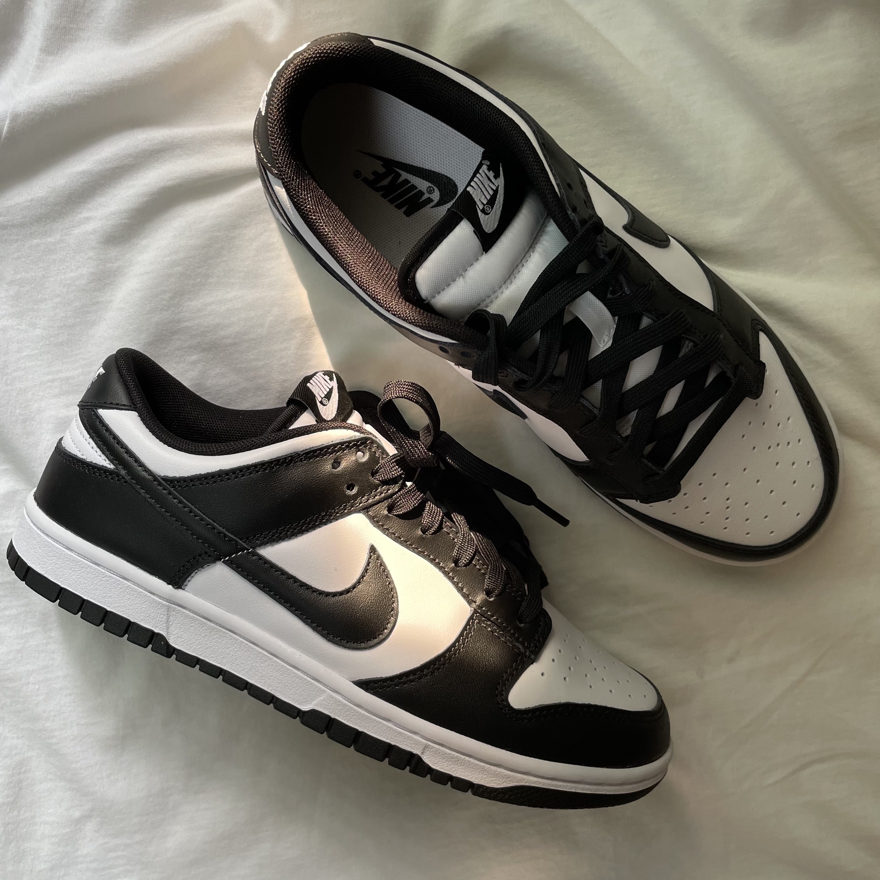 Nike Dunk Low Retro Black 착용 스타일 - 2