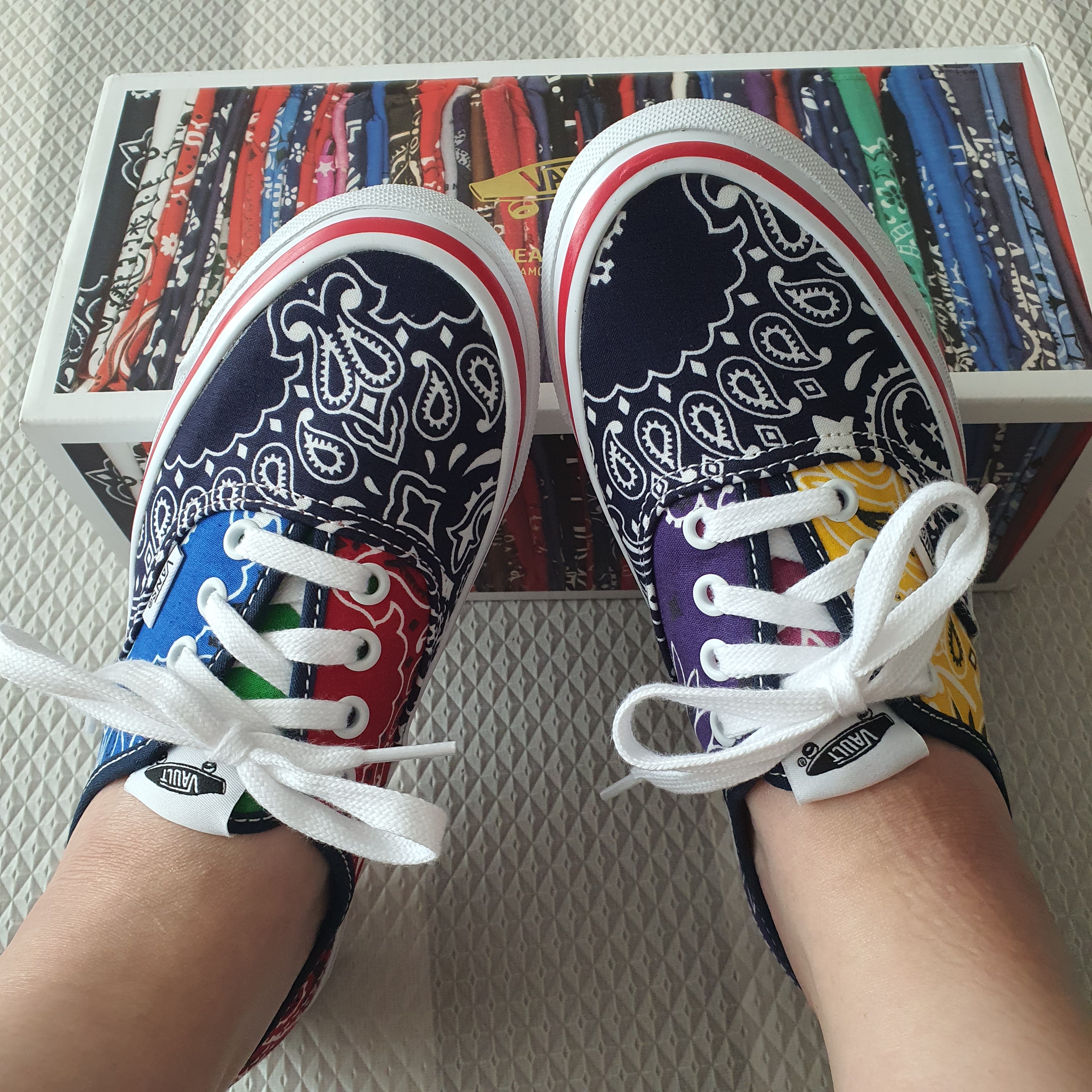 Vans Vault x Bedwin & The Heartbreakers OG Authentic LX Multi-Color-Yellow 착용 스타일 - 3