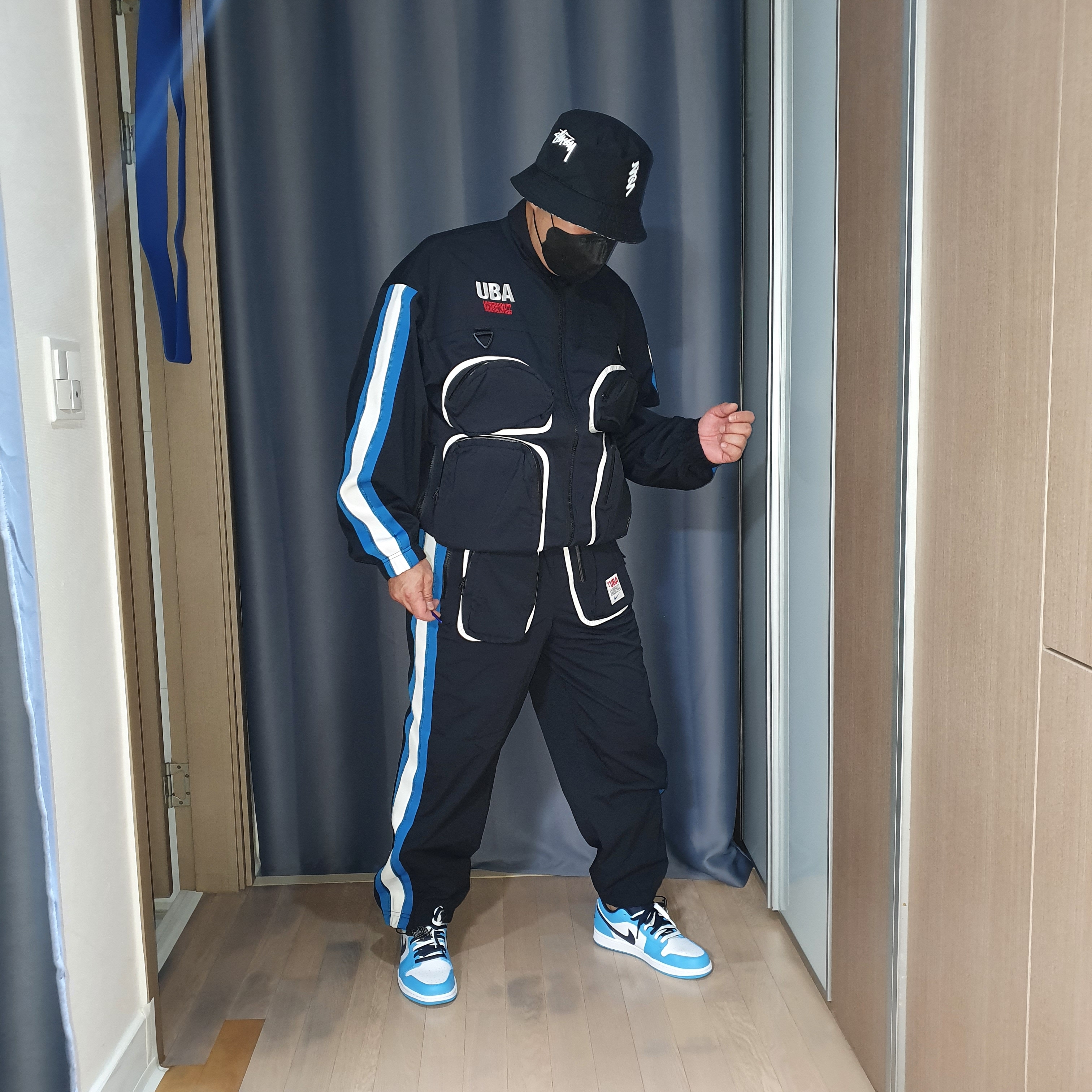 Nike x Undercover NRG Track Suit Black - Asia, Jordan 1 Low Dark Powder Blue 착용 스타일 - 3