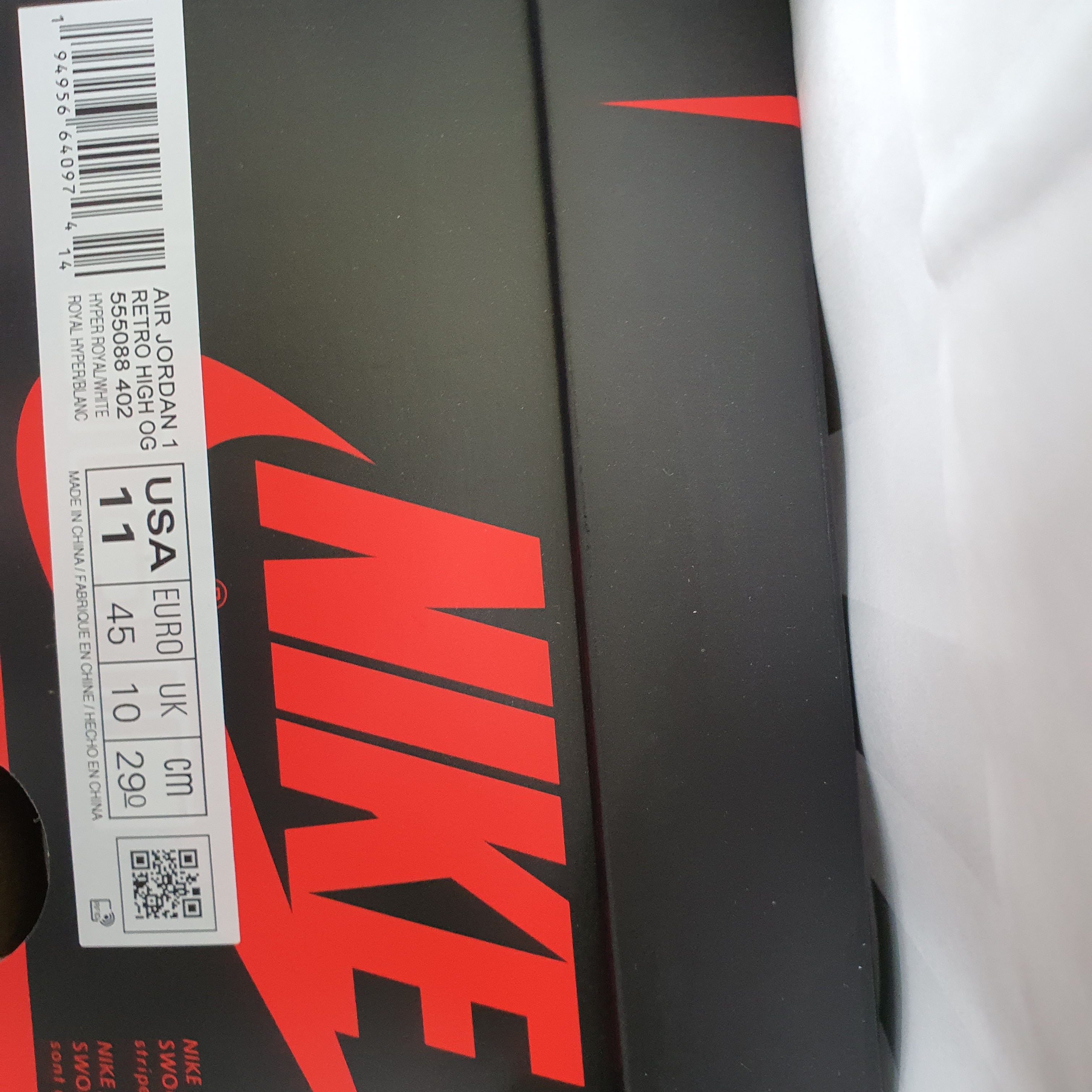 Jordan 1 Retro High OG Hyper Royal 착용 스타일