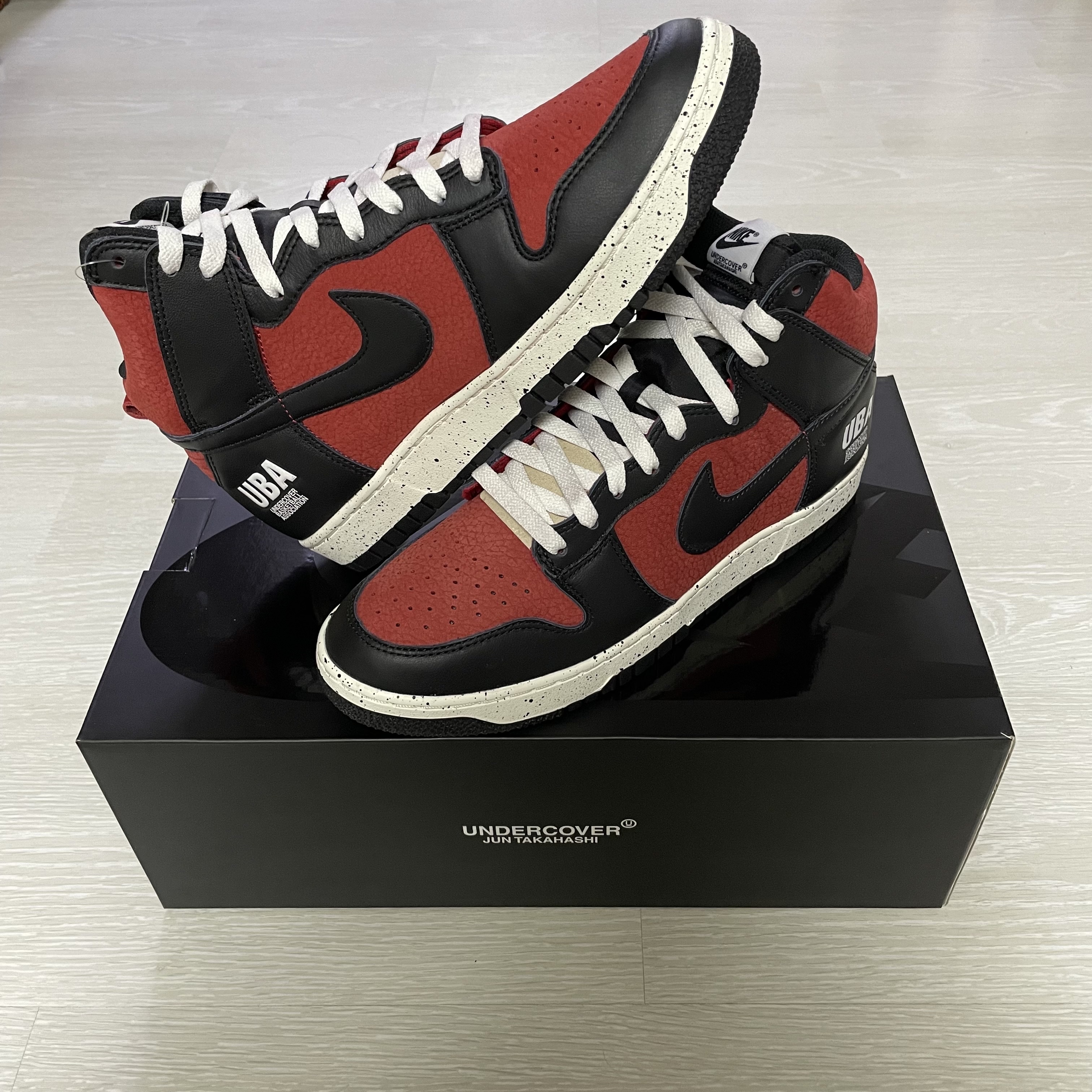 Nike x Undercover Dunk High 1985 Gym Red 착용 스타일
