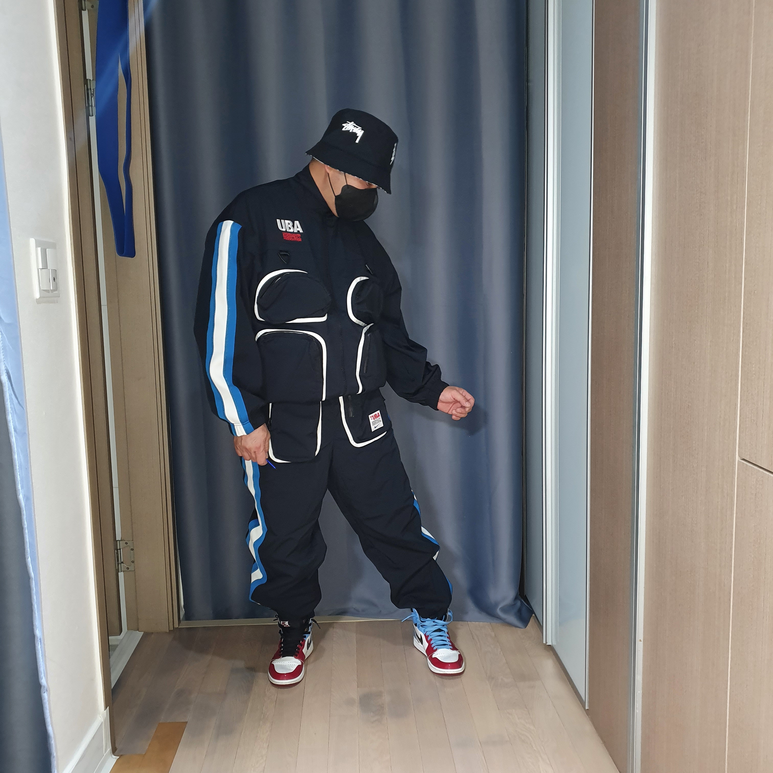 Nike x Undercover NRG Track Suit Black - Asia, Jordan Zion Reversible Bucket Hat Black 착용 스타일 - 4