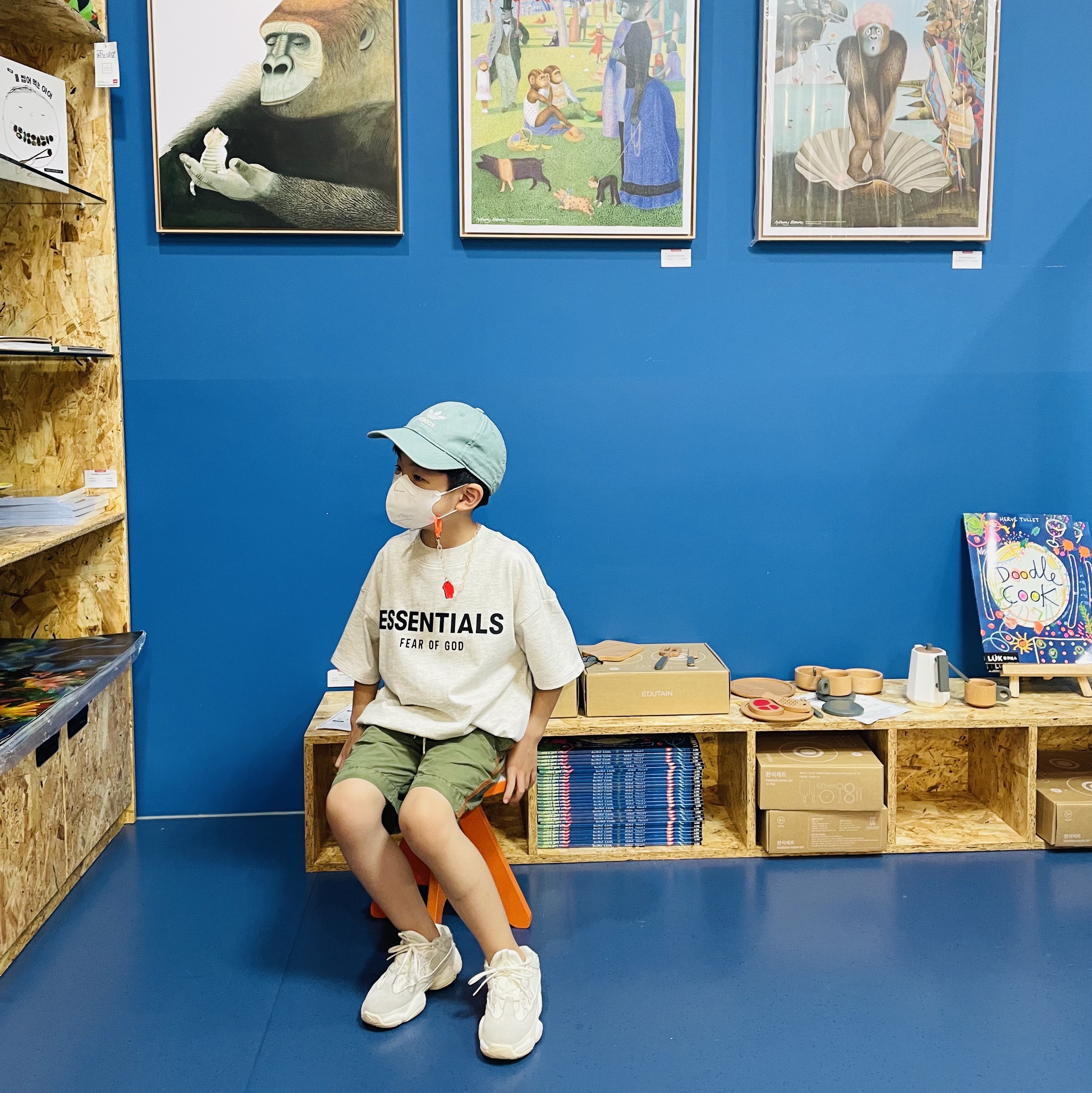 (Kids) Essentials T-Shirt Oatmeal - 21SS, (Kids) Adidas Yeezy 500 Bone White 착용 스타일