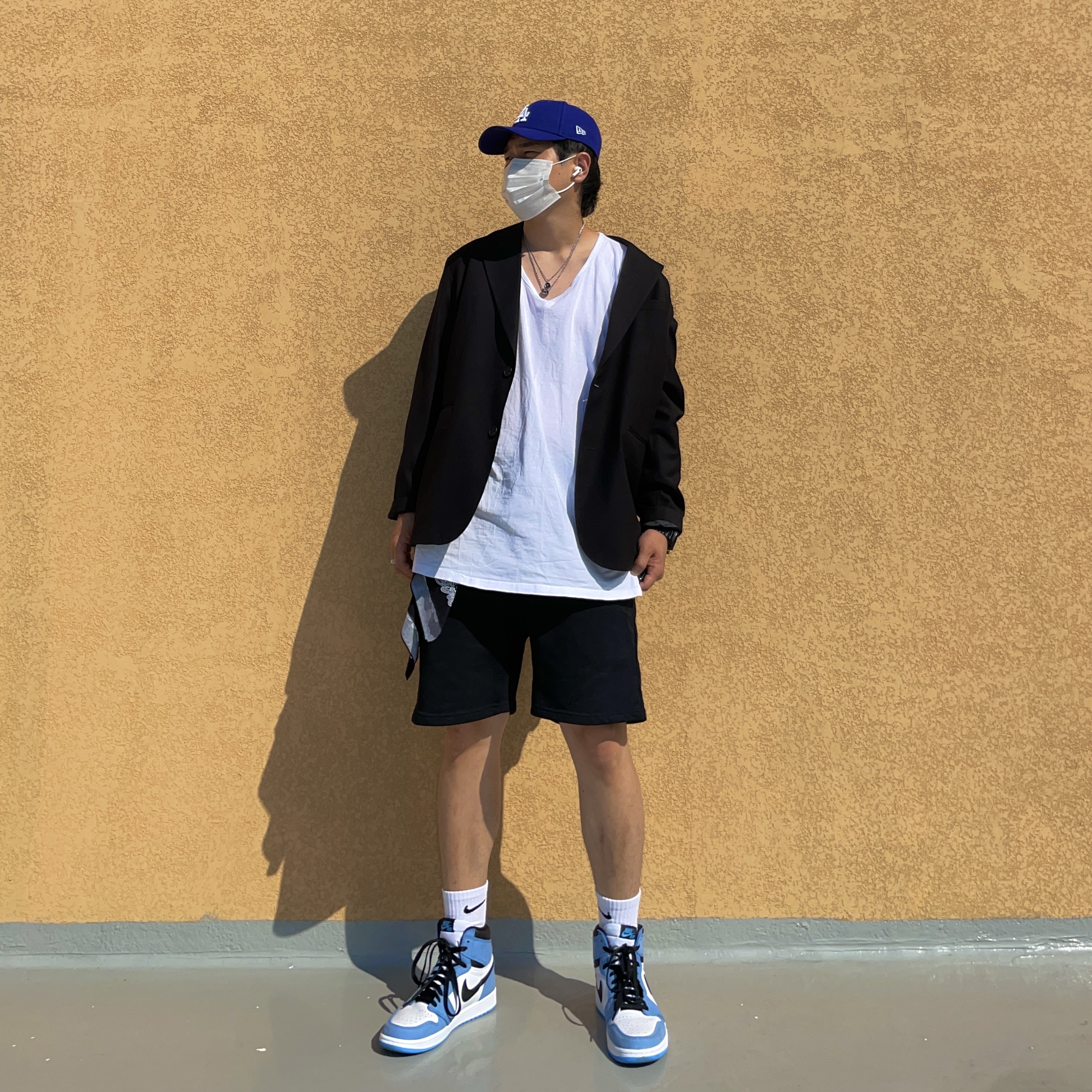 Jordan 1 Retro High OG University Blue 착용 스타일 - 2