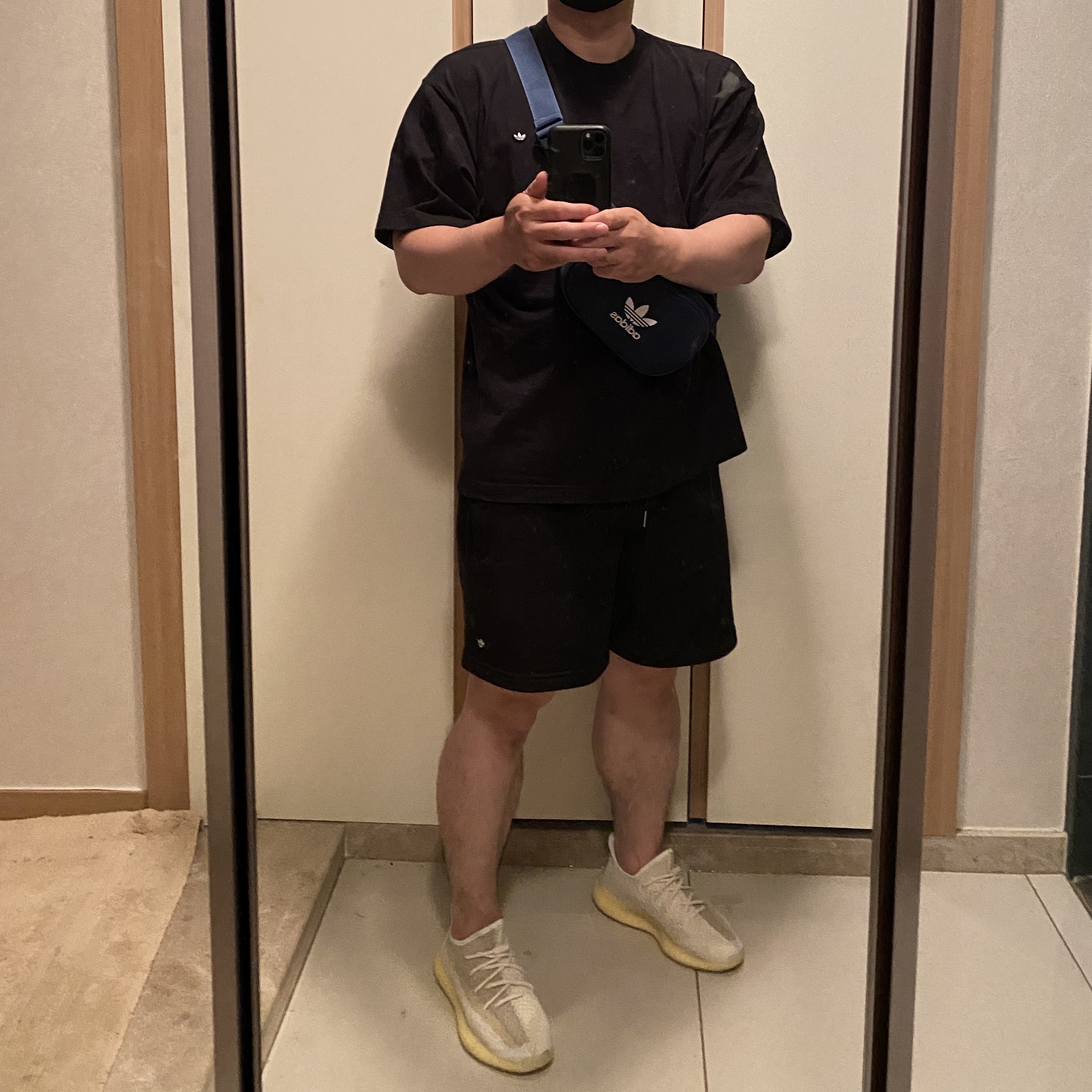 Adidas Yeezy Boost 350 V2 Natural 착용 스타일