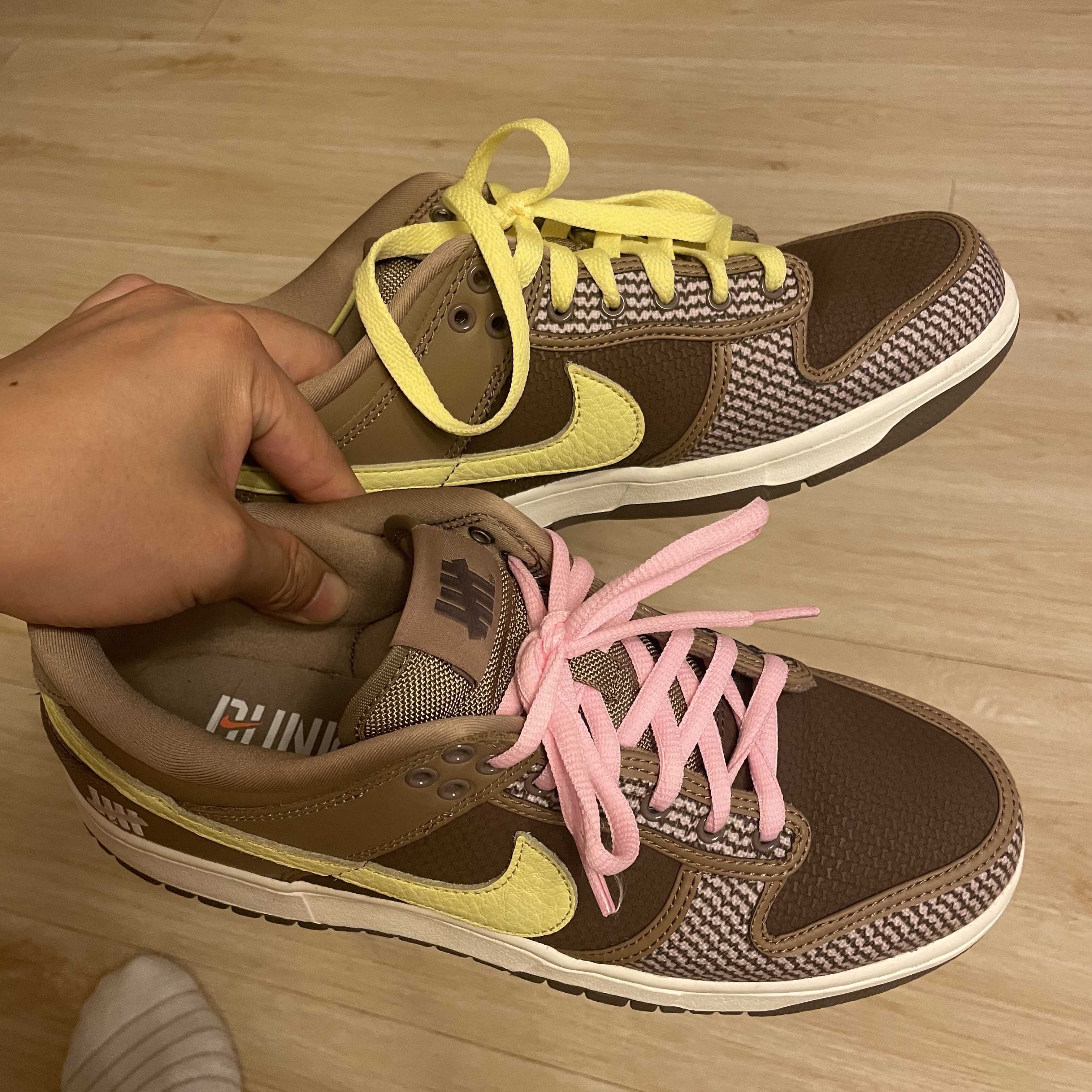 Nike x Undefeated Dunk Low SP Canteen 착용 스타일