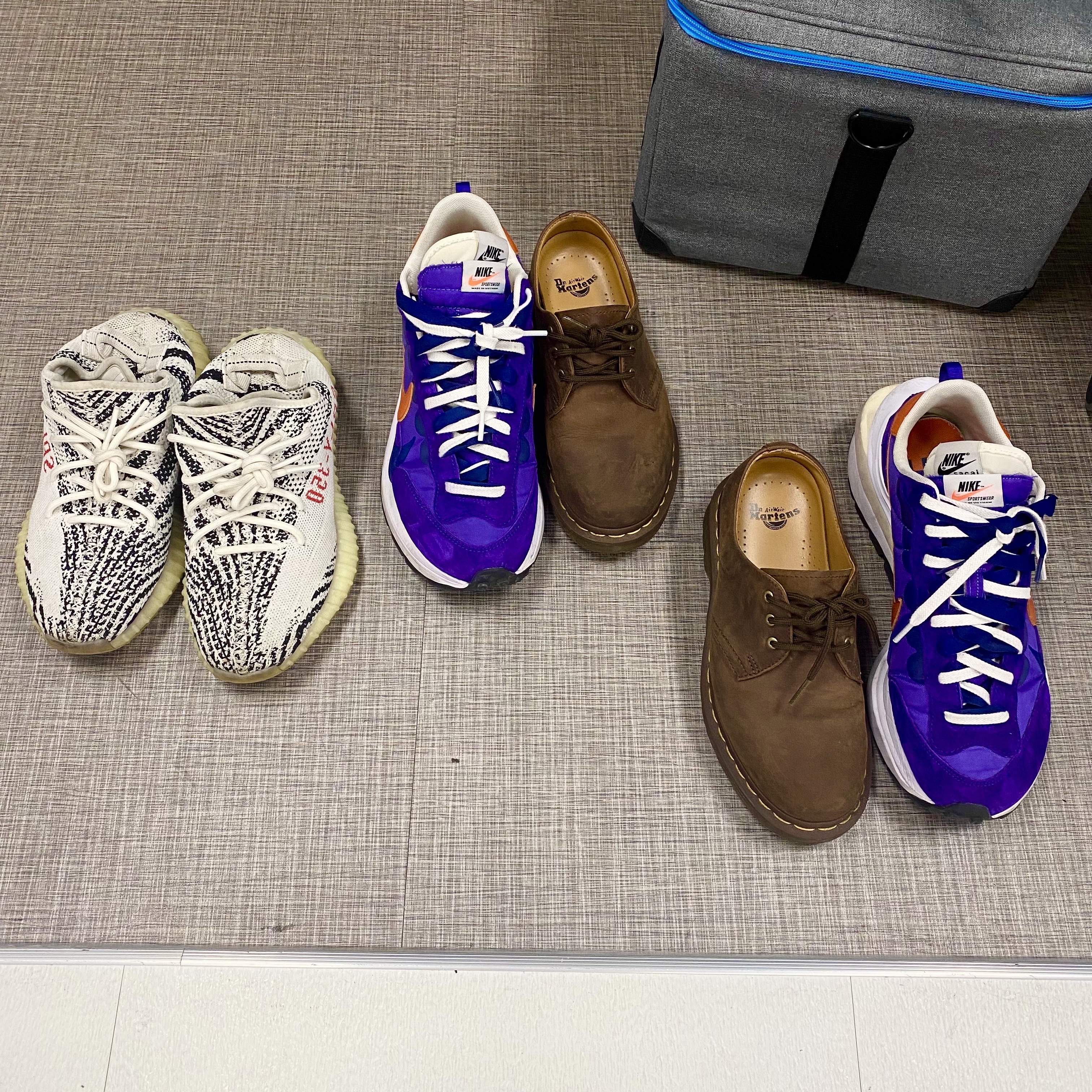 Nike x Sacai VaporWaffle Dark Iris, Adidas Yeezy Boost 350 V2 Zebra 2017/2019/2020 착용 스타일