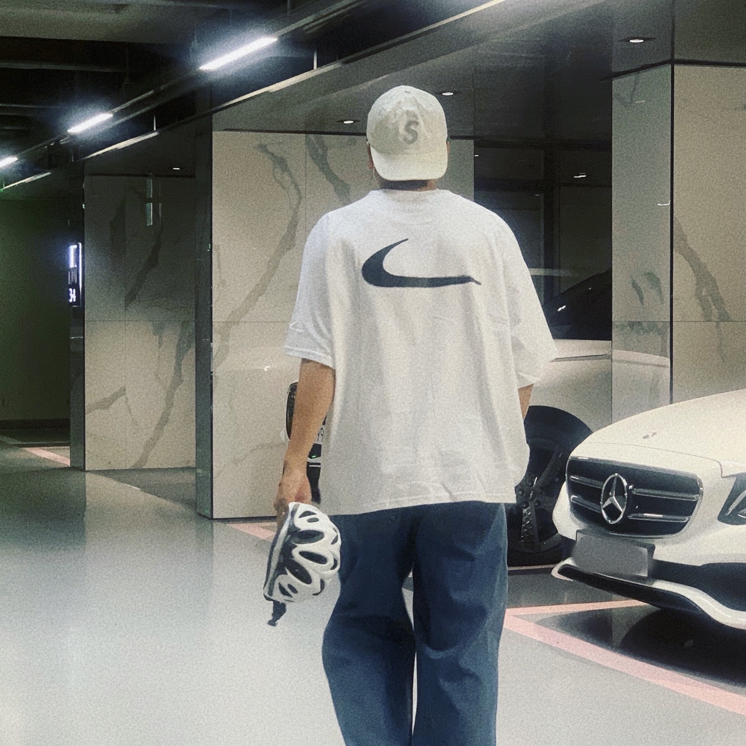 Nike x Off-White NRG Short Sleeve T-Shirt White, Jordan 1 High 85 Neutral Grey 착용 스타일 - 1