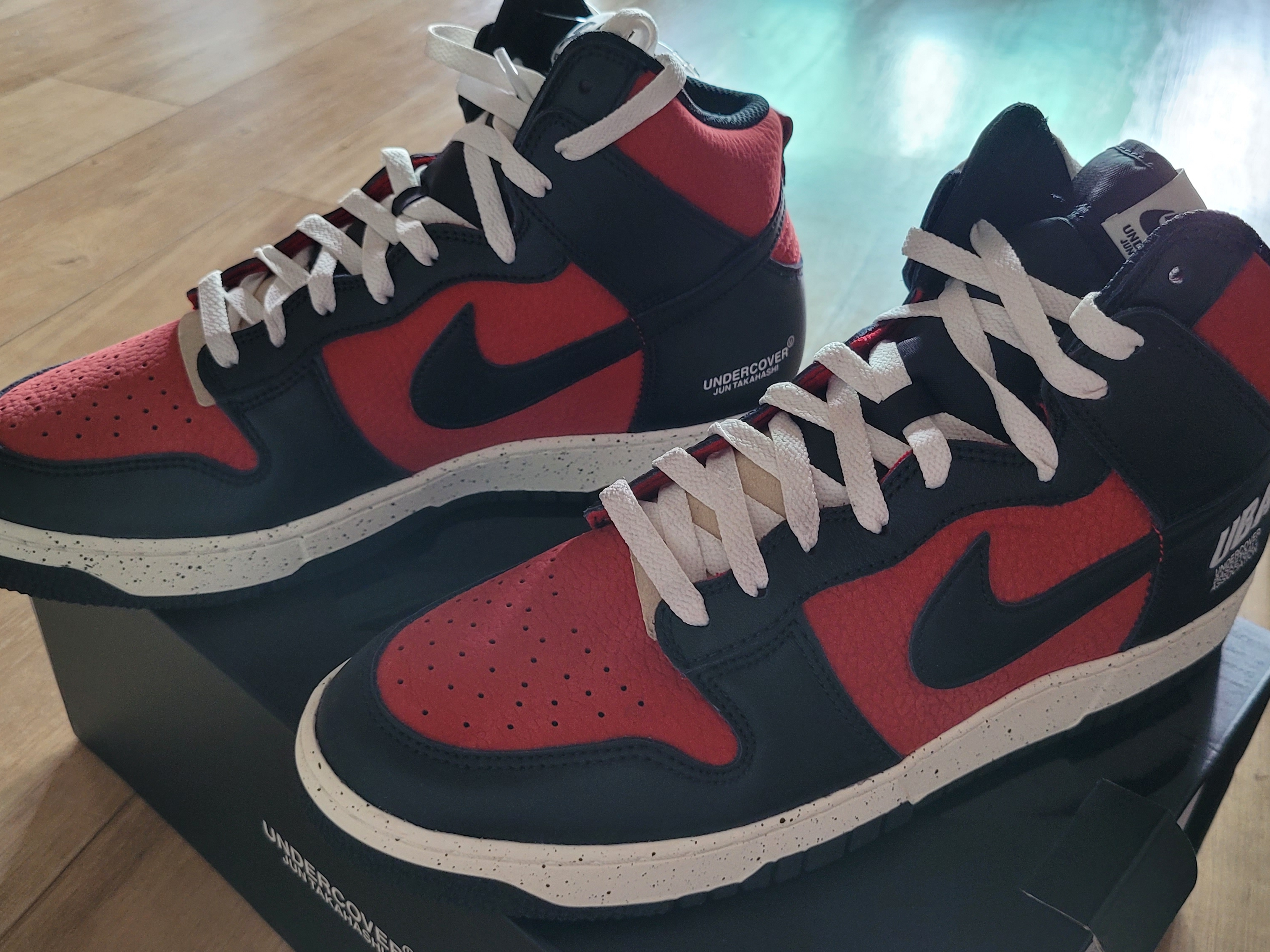 Nike x Undercover Dunk High 1985 Gym Red 착용 스타일 - 2