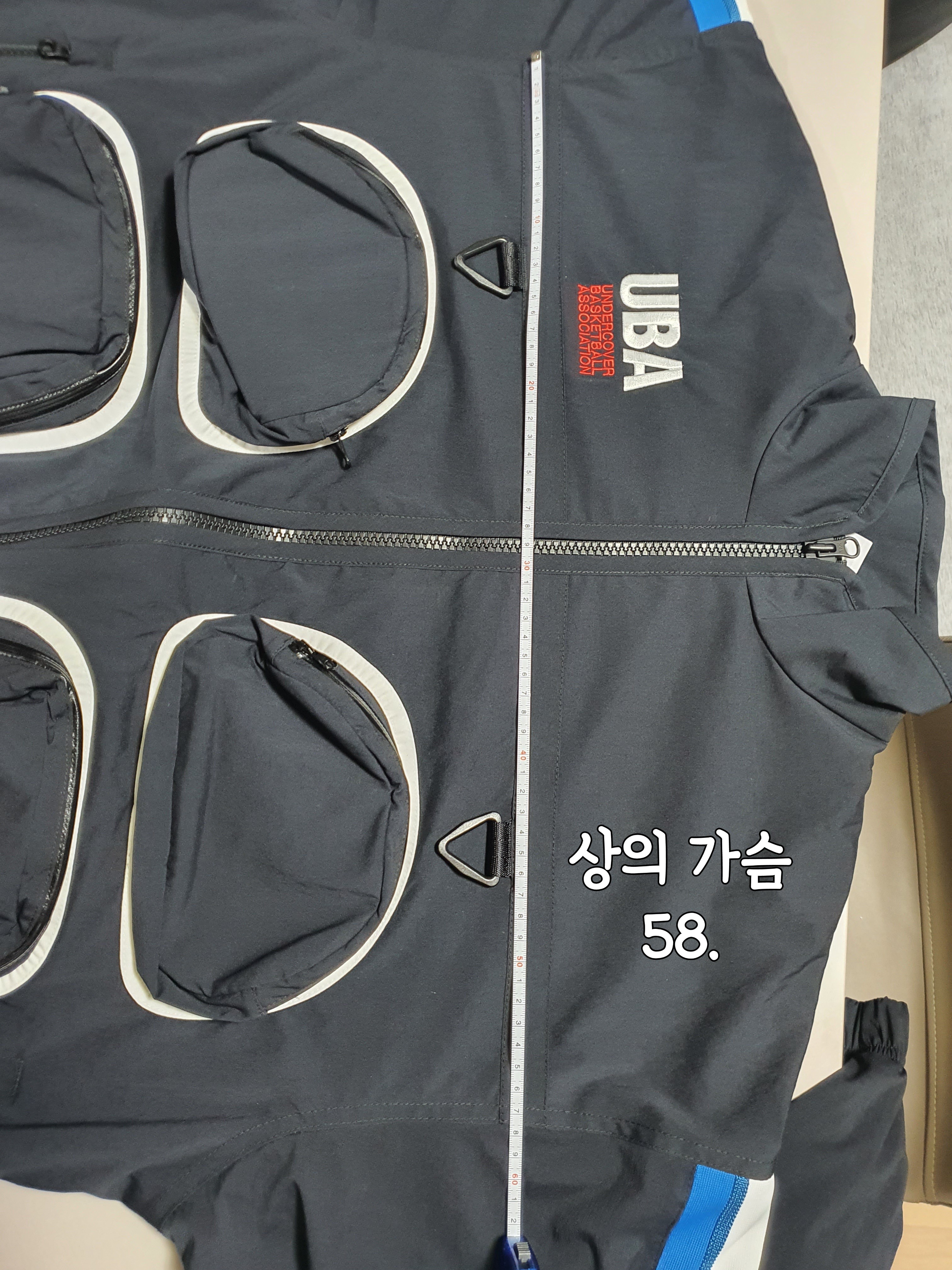 Nike x Undercover NRG Track Suit Black - Asia, Jordan Zion Reversible Bucket Hat Black 착용 스타일 - 1