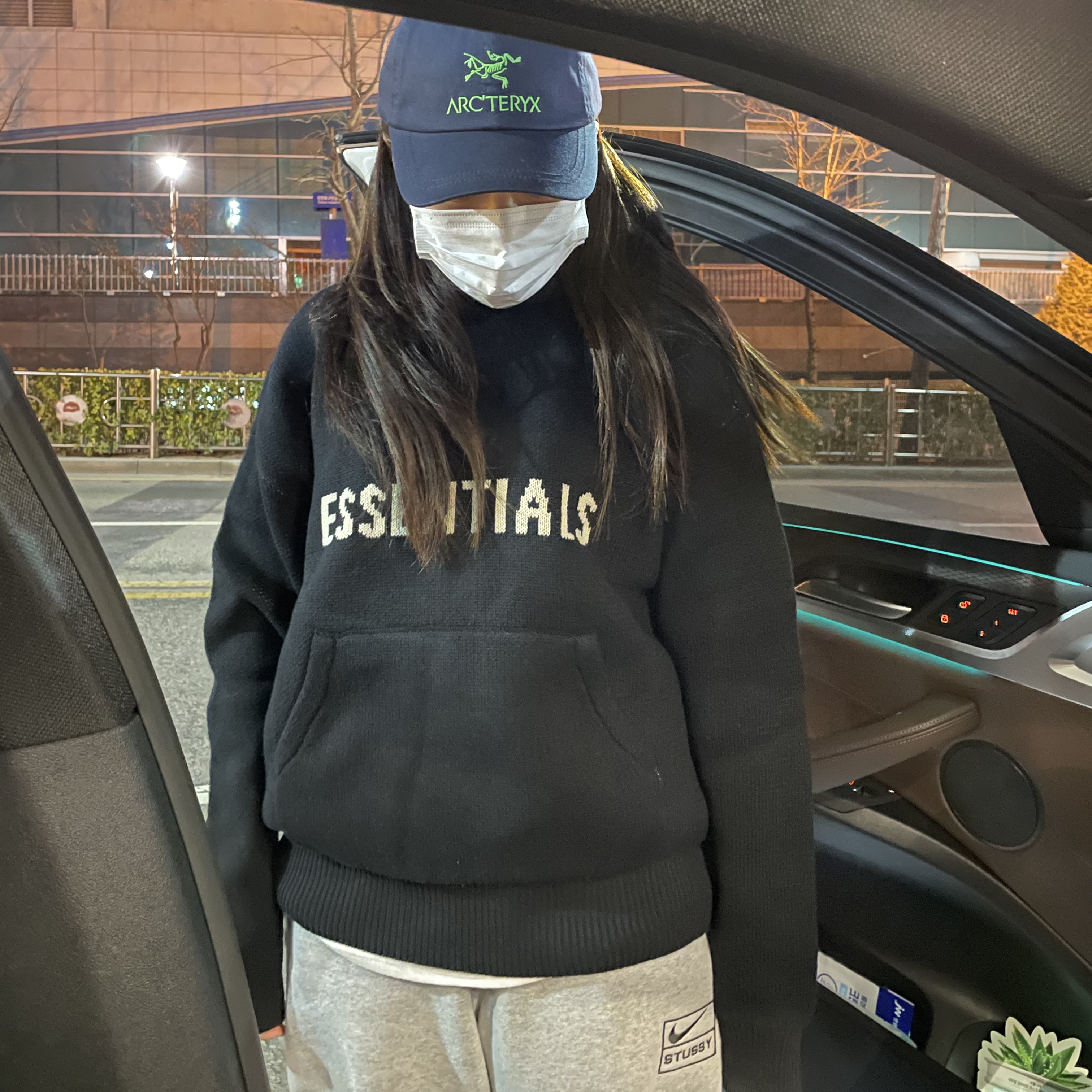 Palace x Arc'teryx 6-Panel Indigo - 20FW, Essentials Knit Pullover Hoodie Black - 21SS 착용 스타일