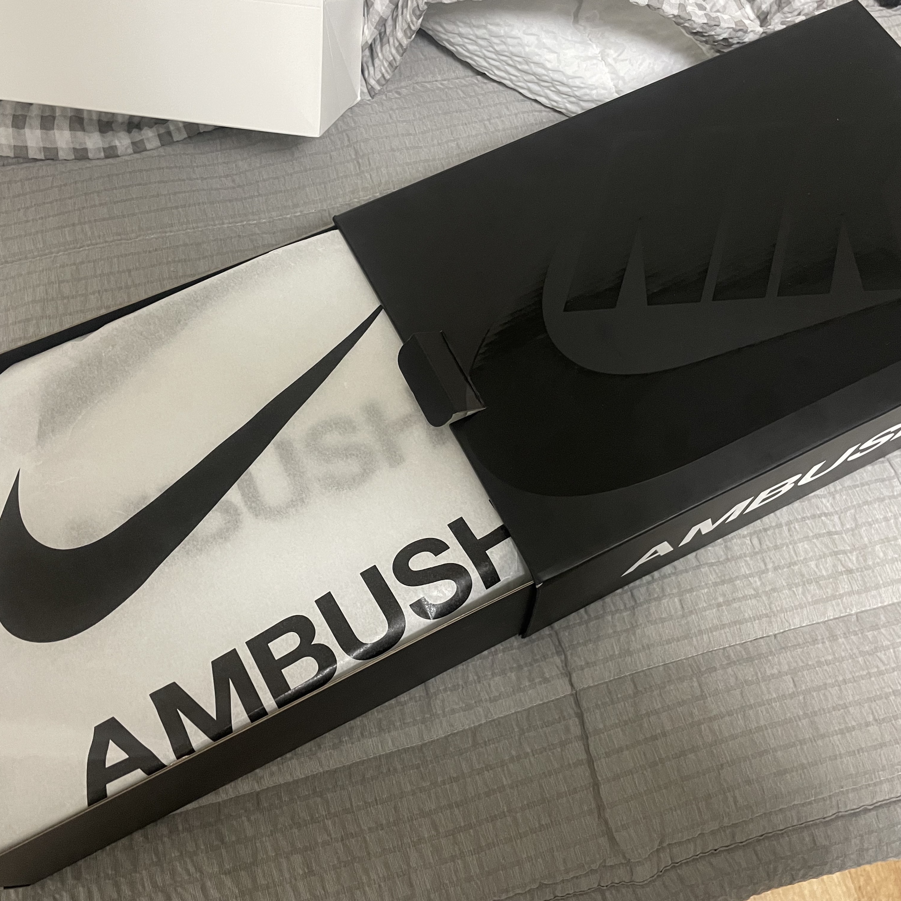 Nike x Ambush Dunk High Flash Lime 착용 스타일 - 4