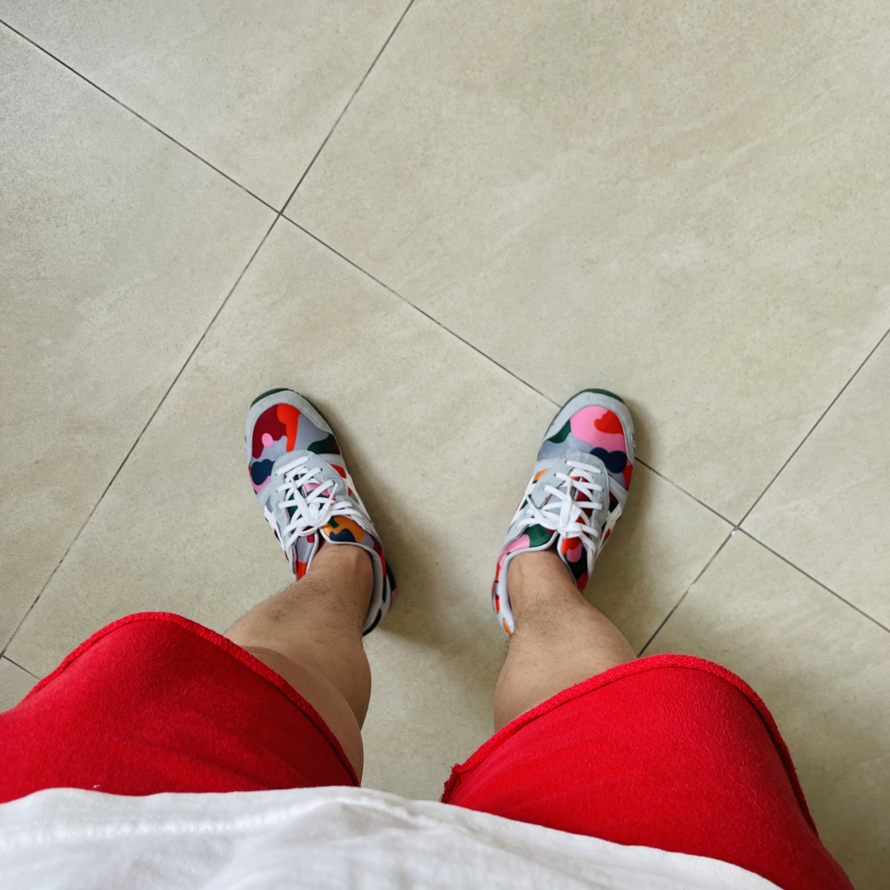 Asics x Comme des Garcons Shirt Gel-Lyte III OG Colorful Camo 착용 스타일 - 1