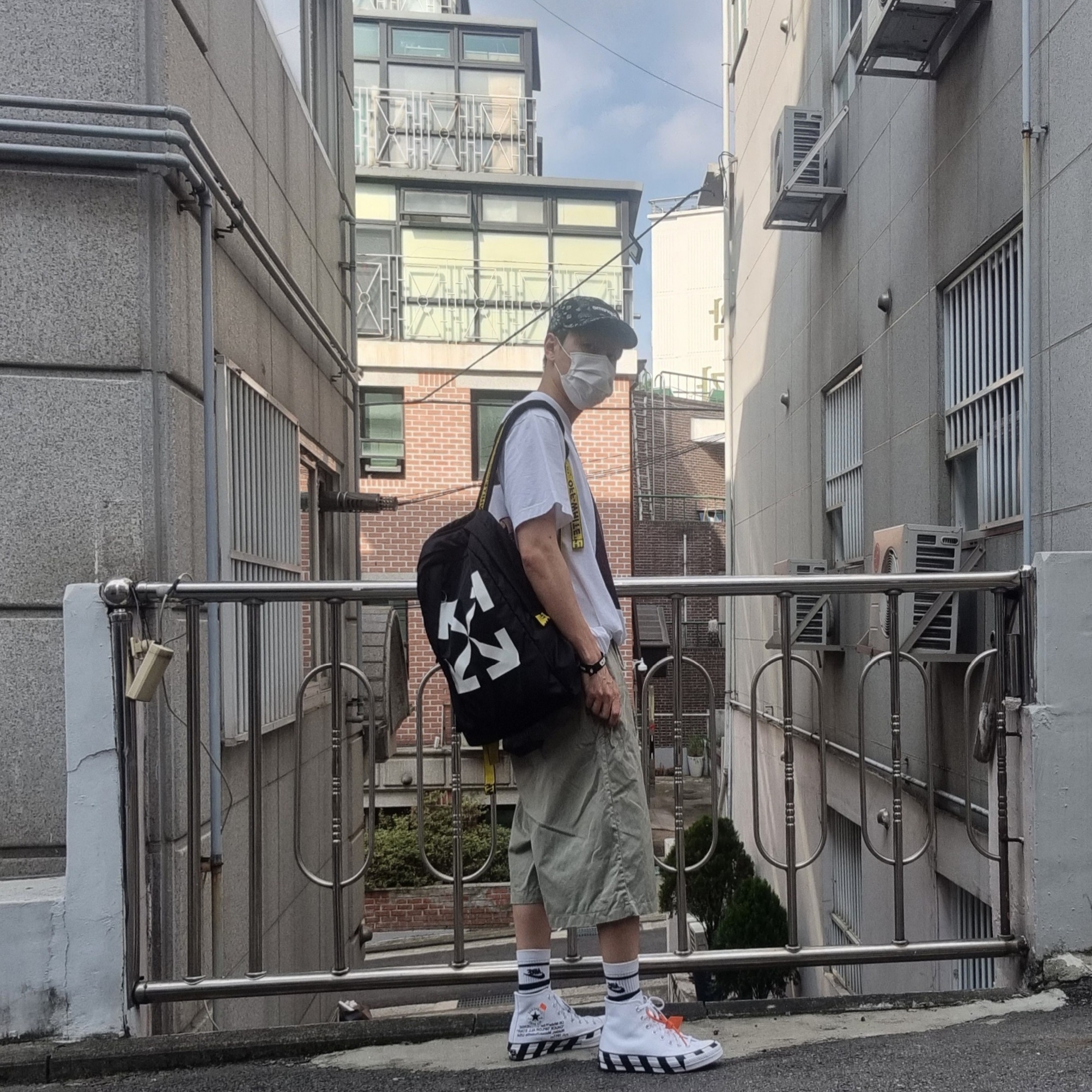 Converse x Off-White Chuck 70 High V2 2021 착용 스타일