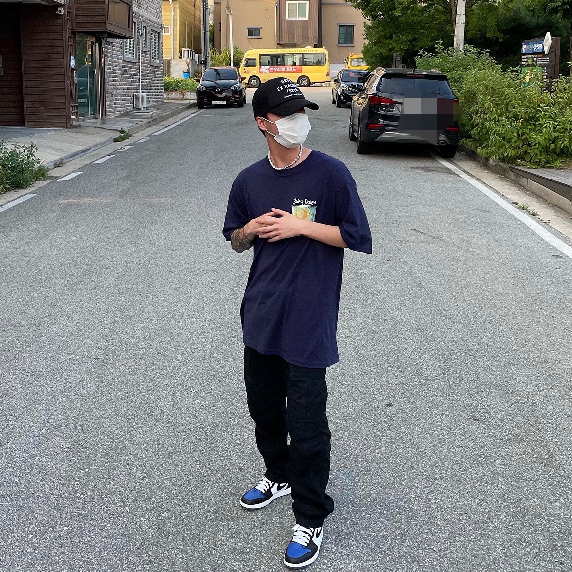 Stussy Midnight Insanity T-Shirt Navy, Jordan 1 Retro High OG Royal Toe 착용 스타일