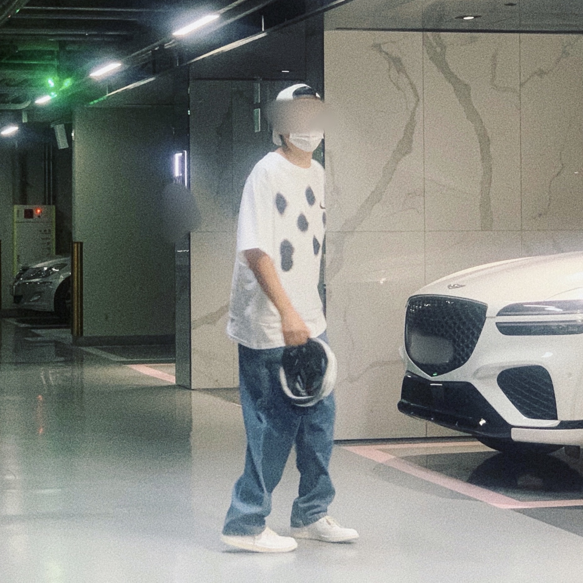 Nike x Off-White NRG Short Sleeve T-Shirt White, Jordan 1 High 85 Neutral Grey 착용 스타일 - 2