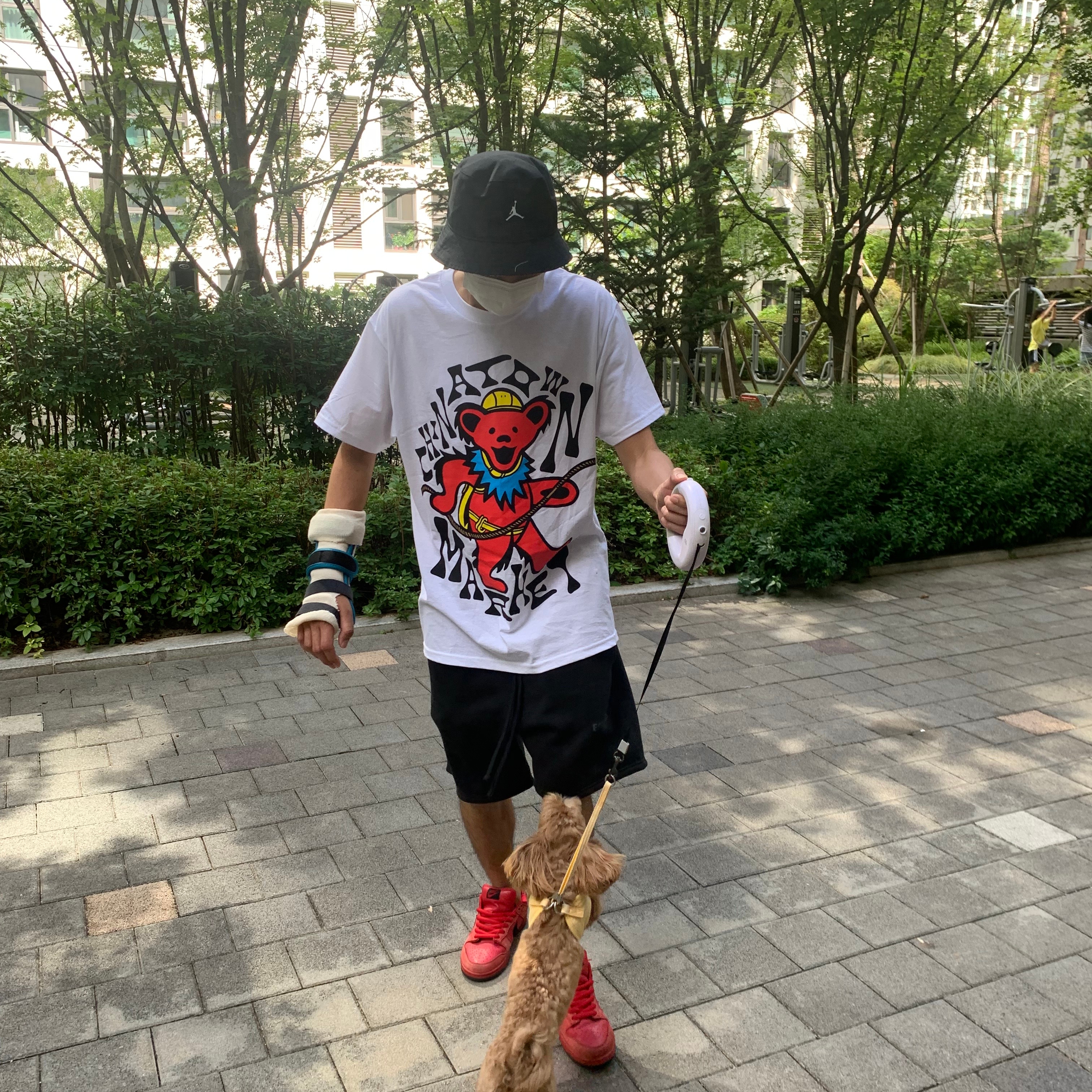 Essentials Sweatshorts Black - 21SS 착용 스타일