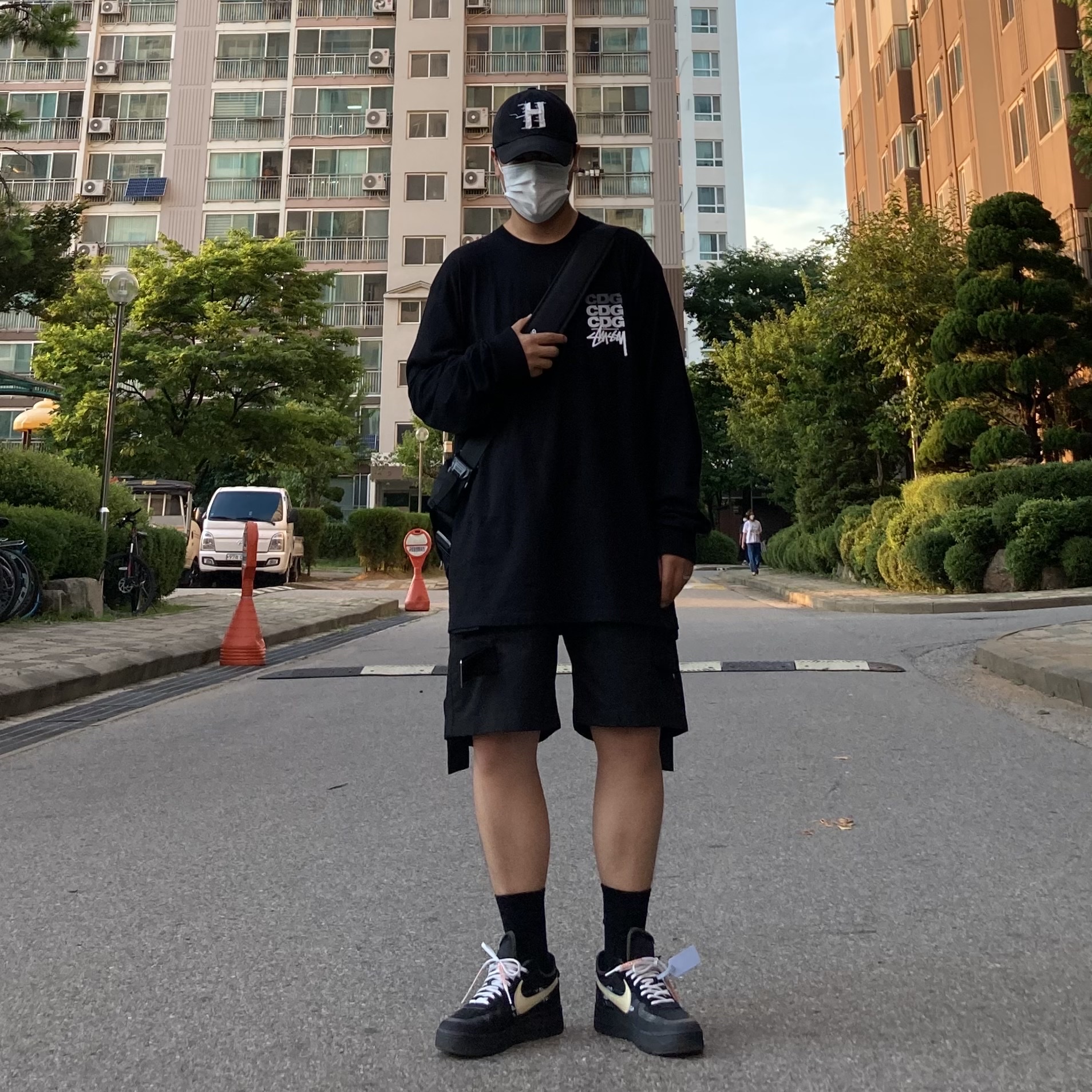 Nike x Off-White Air Force 1 Low Black White, Stussy x CDG Dot LS T-Shirt Black 착용 스타일