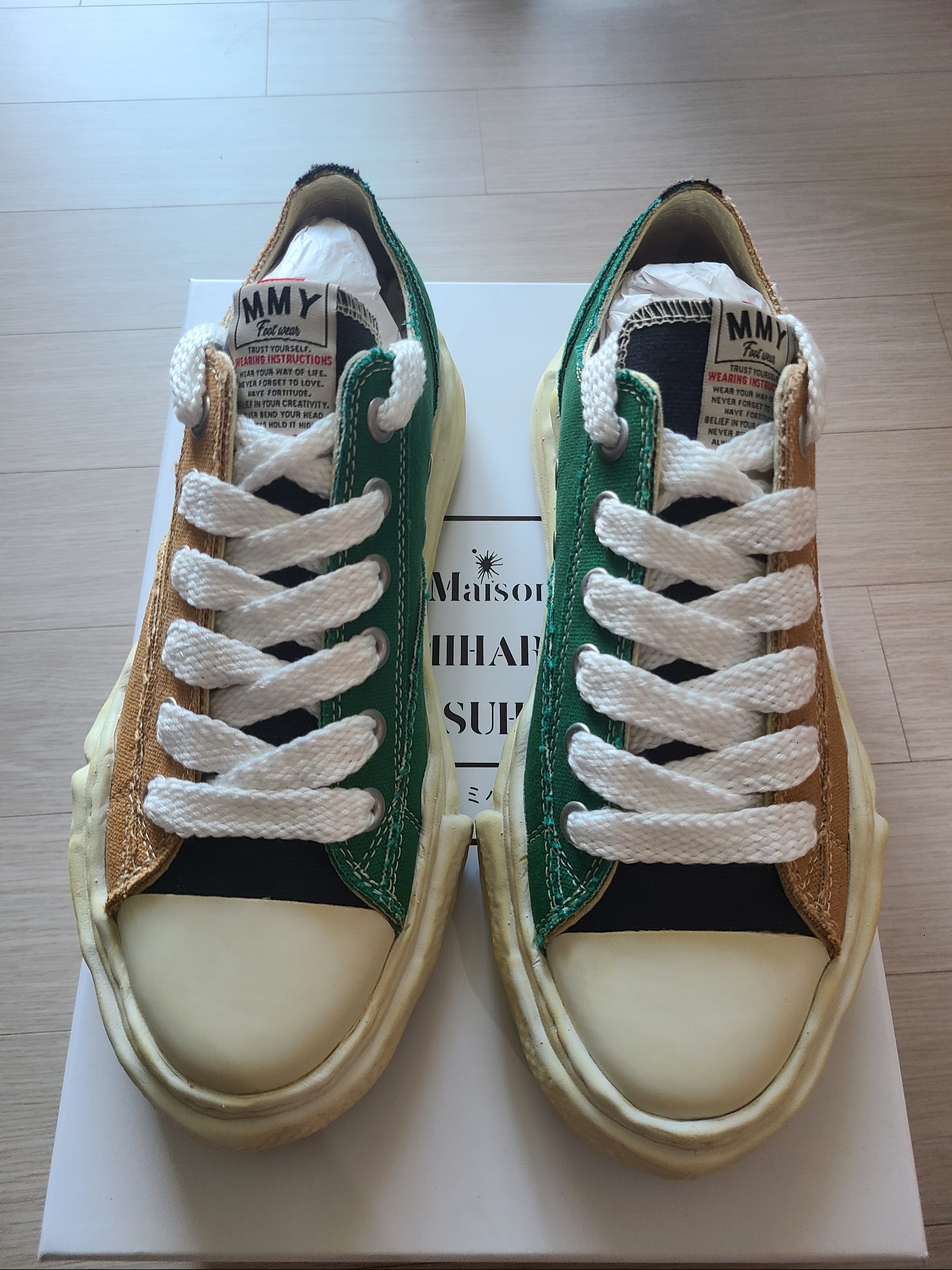 Maison Mihara Yasuhiro OG Sole Over Dyed Lowcut Sneakers Yellow 착용 스타일