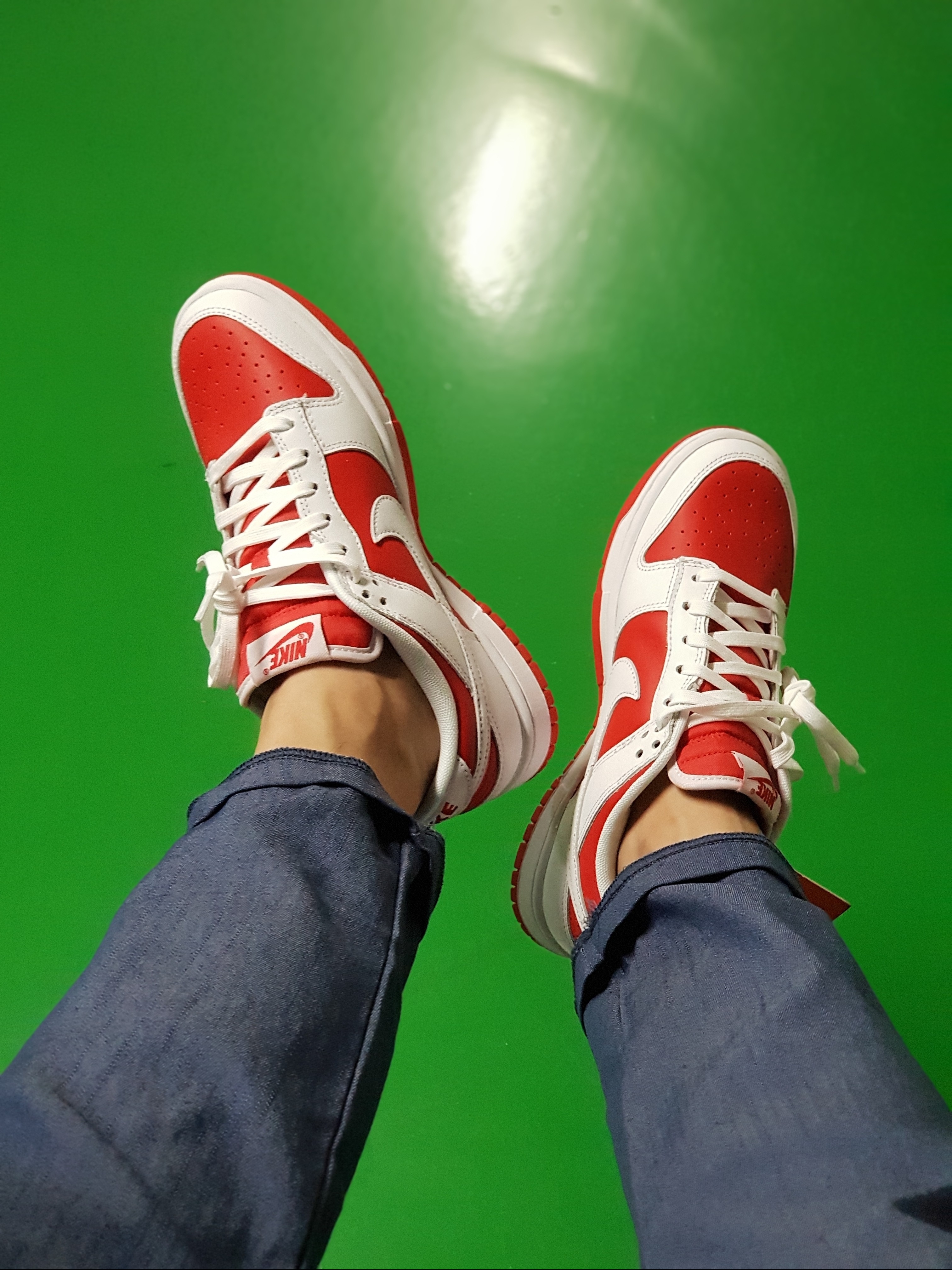 Nike Dunk Low Retro Championship Red 착용 스타일 - 2