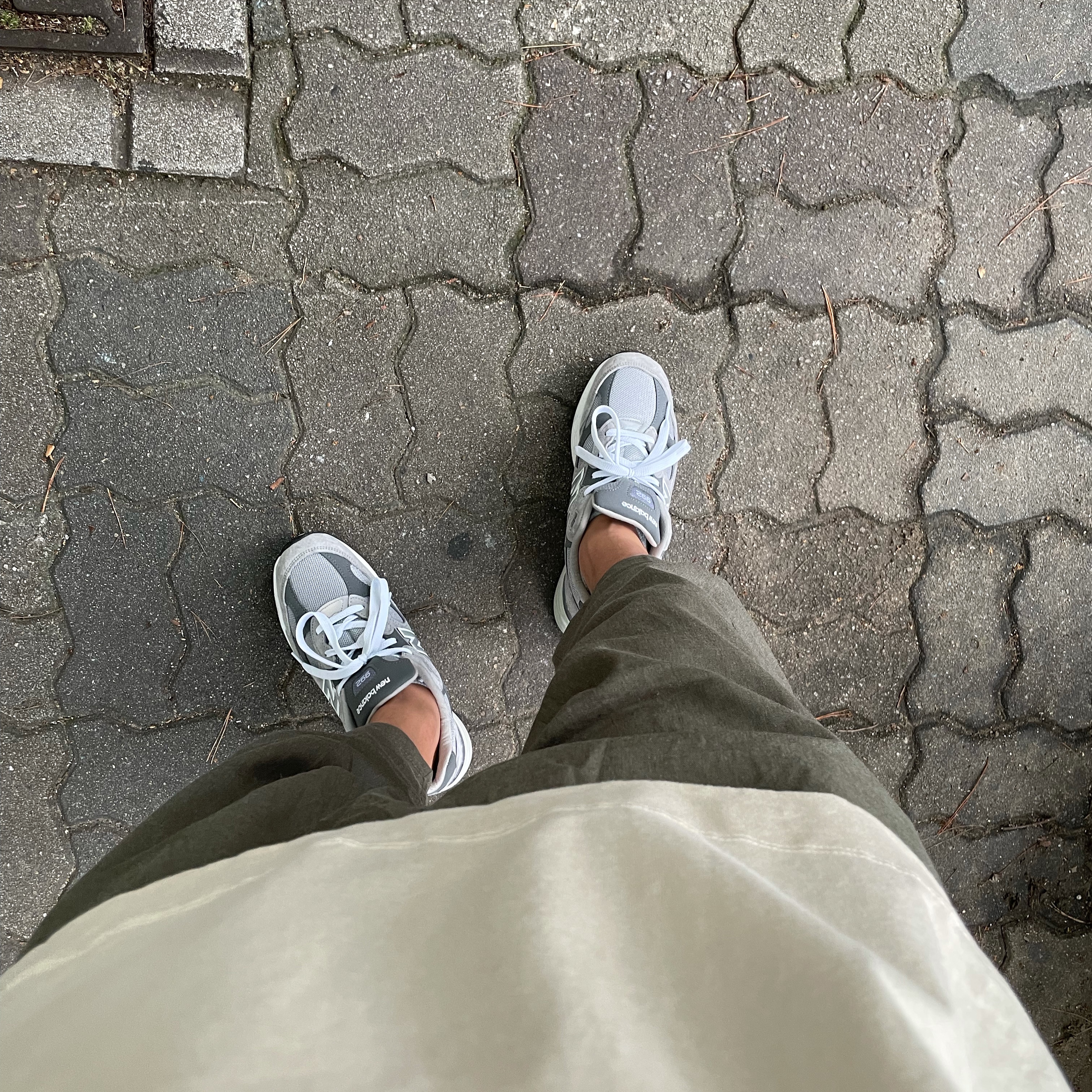 New Balance 992 Made in USA Grey - D Standard 착용 스타일