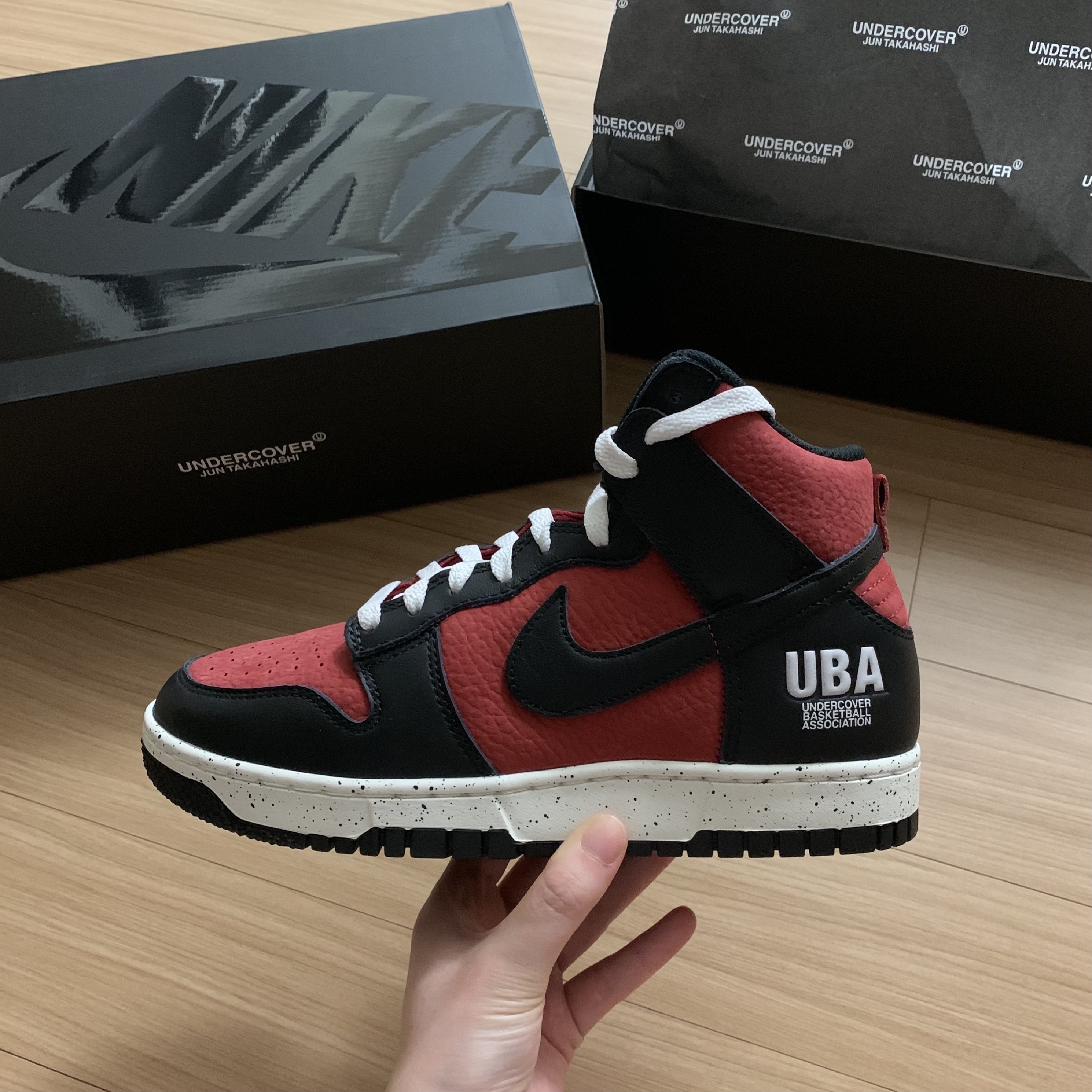 Nike x Undercover Dunk High 1985 Gym Red 착용 스타일 - 1