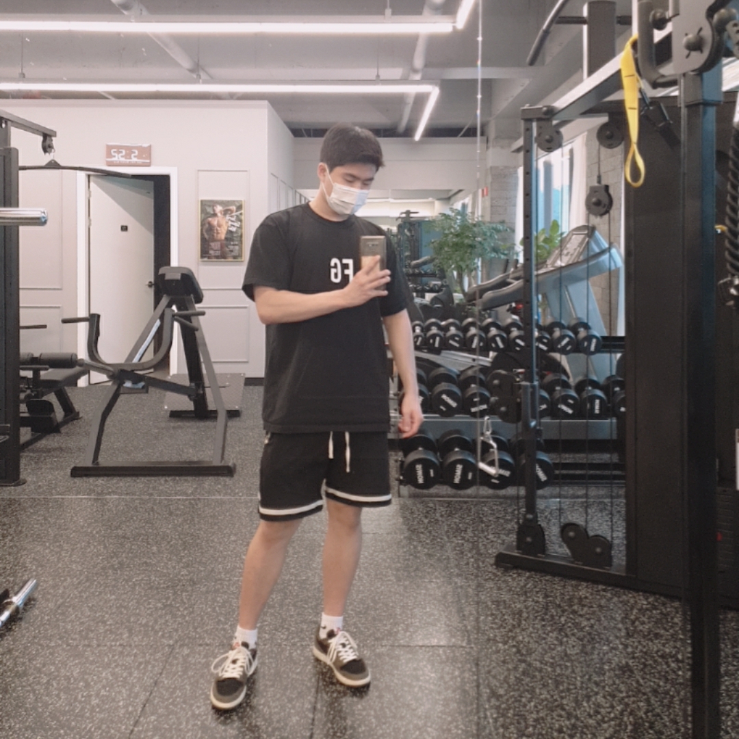 Jordan 1 x Travis Scott Retro Low OG SP Mocha 착용 스타일