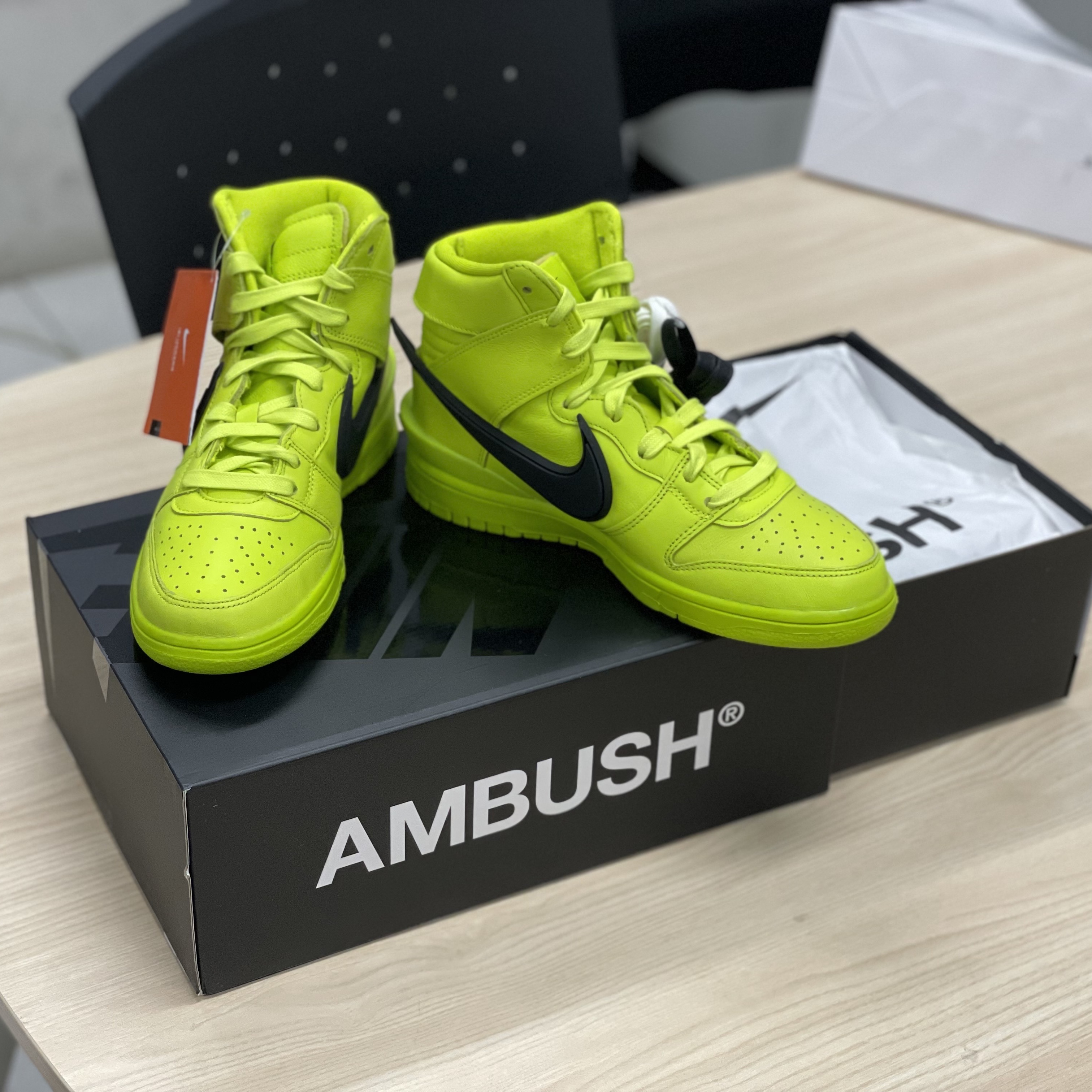 Nike x Ambush Dunk High Flash Lime 착용 스타일