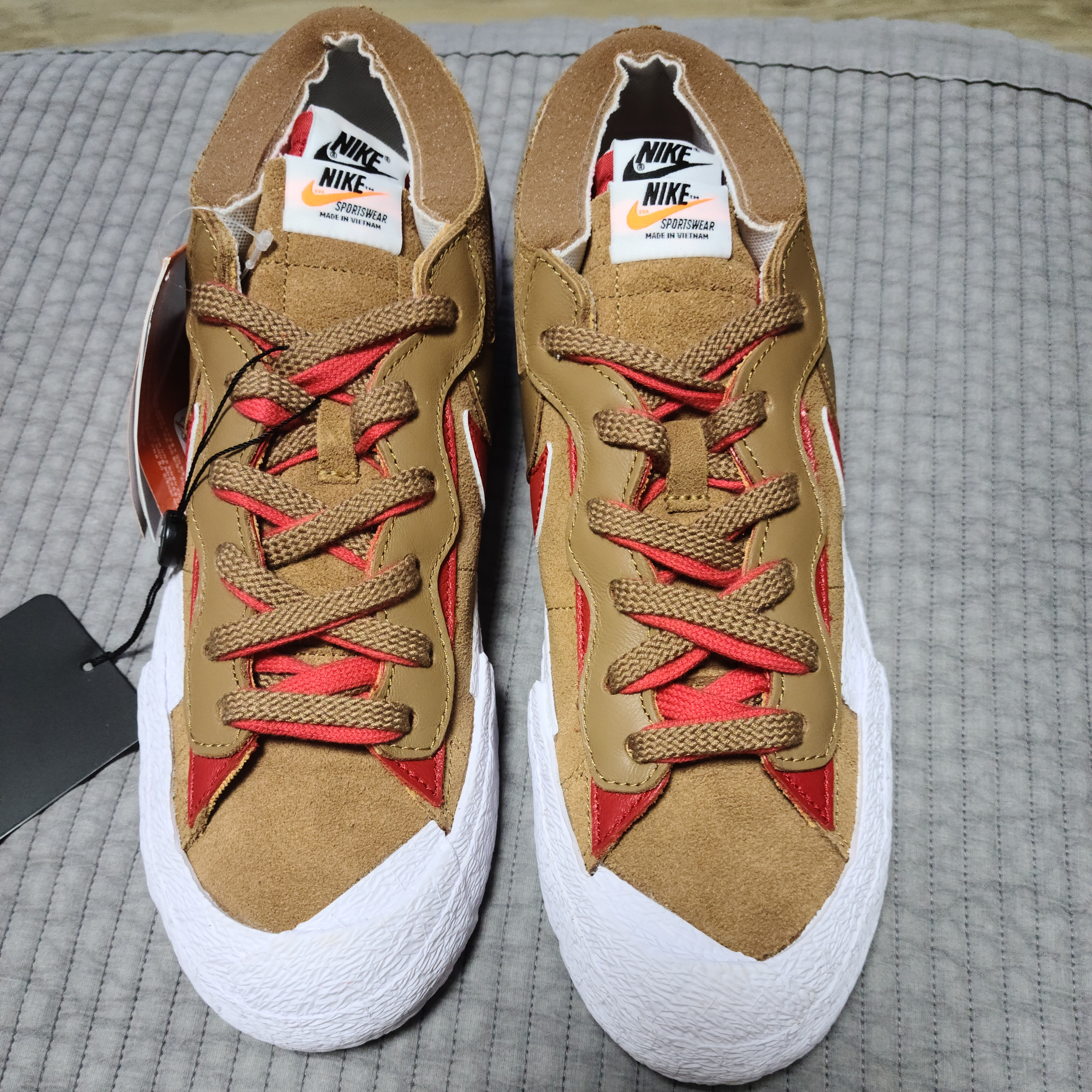 Nike x Sacai Blazer Low British Tan 착용 스타일 - 5