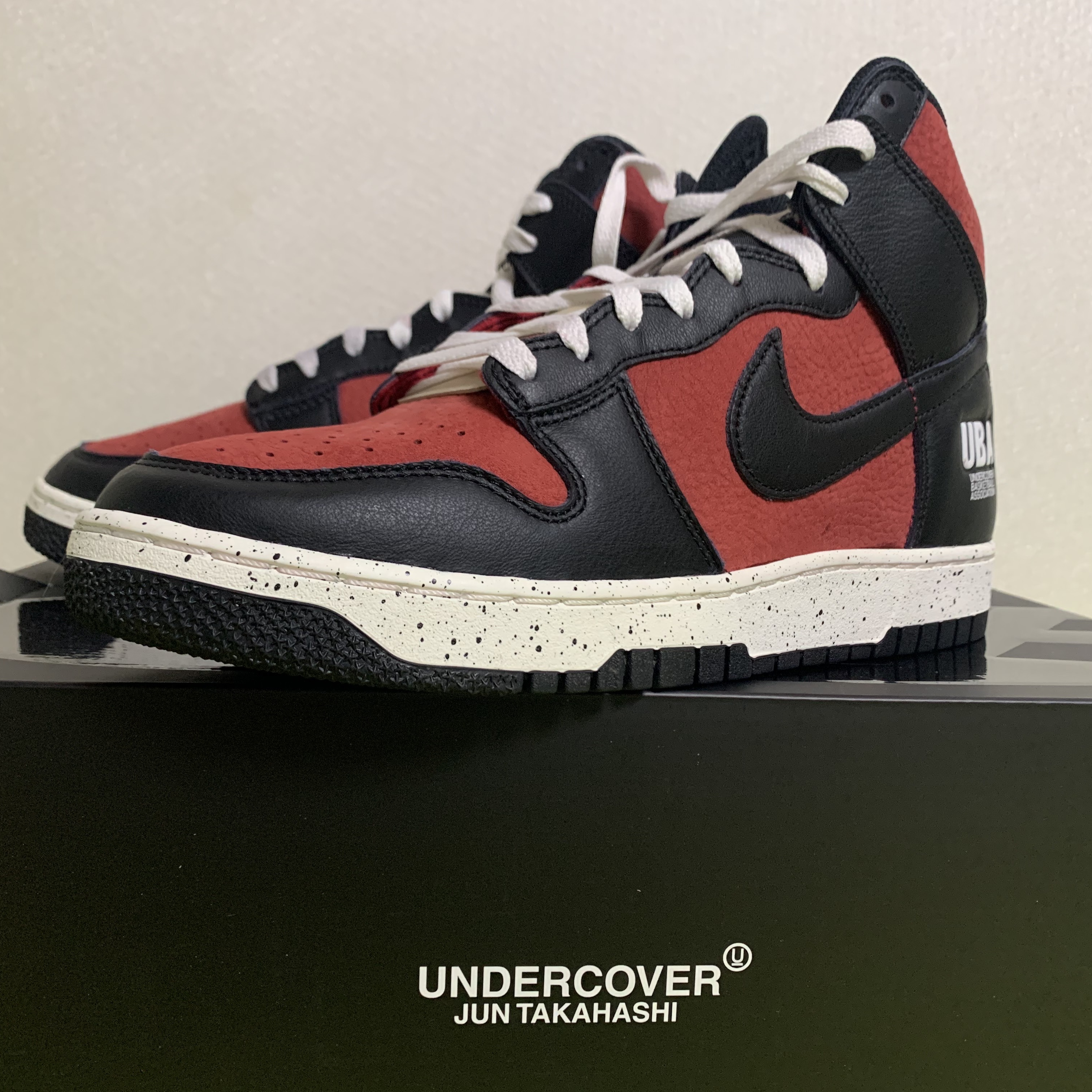 Nike x Undercover Dunk High 1985 Gym Red 착용 스타일 - 2