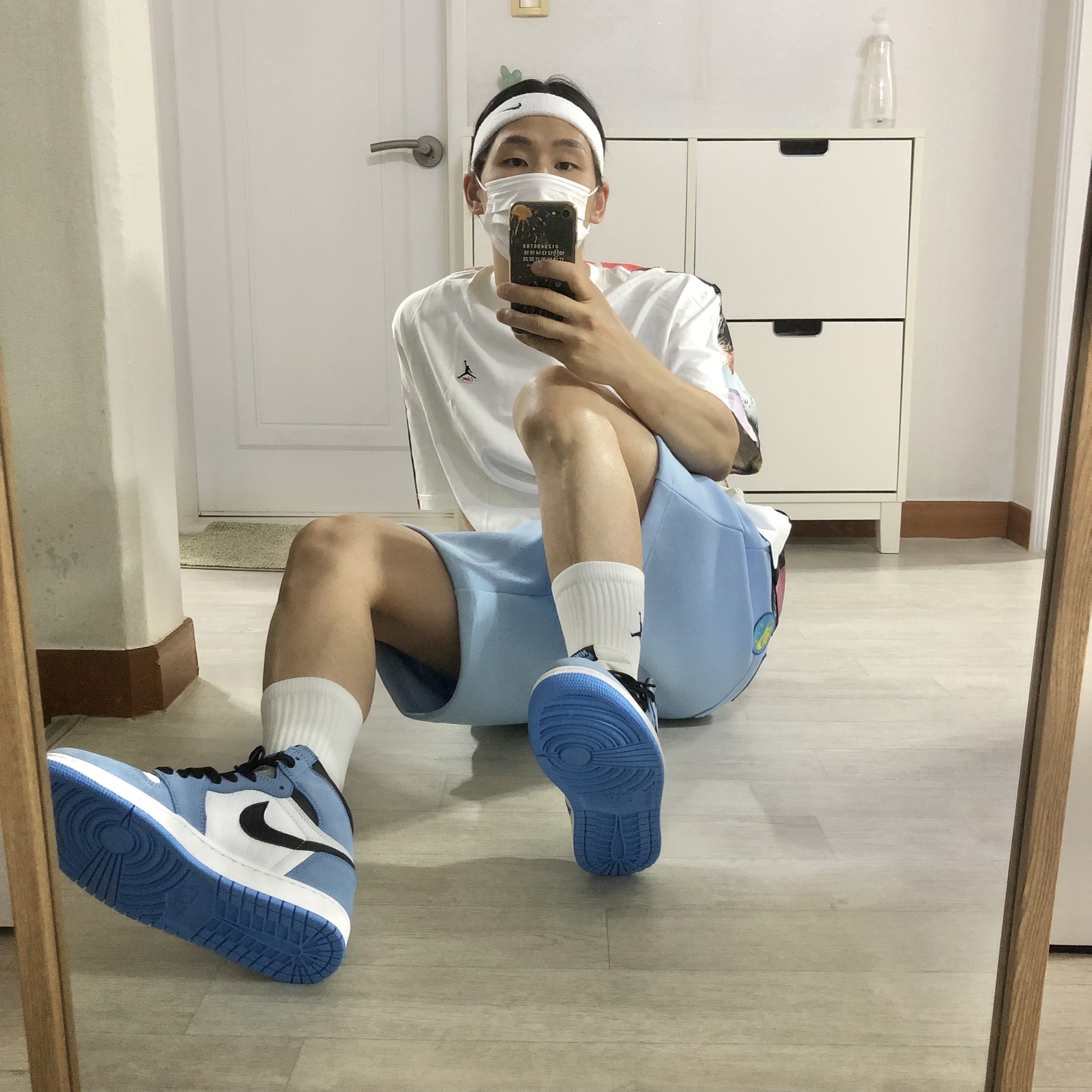 Jordan x Union Autographs T-Shirt, Jordan x Union Leisure Shorts Psychic Blue 착용 스타일