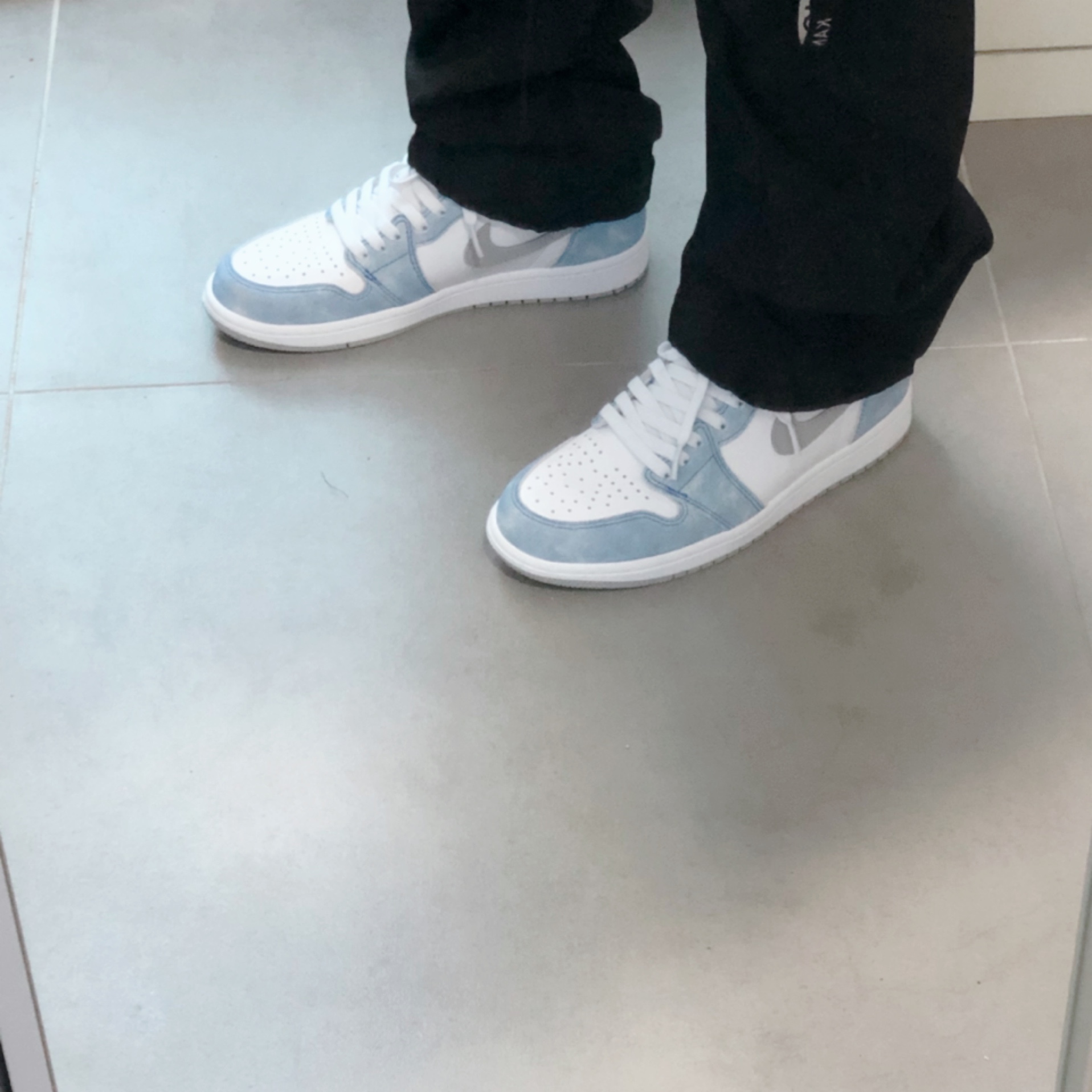 Stussy x Our Legacy Surfman T-Shirt Blue - 21SS, Jordan 1 Retro High OG Hyper Royal 착용 스타일 - 2